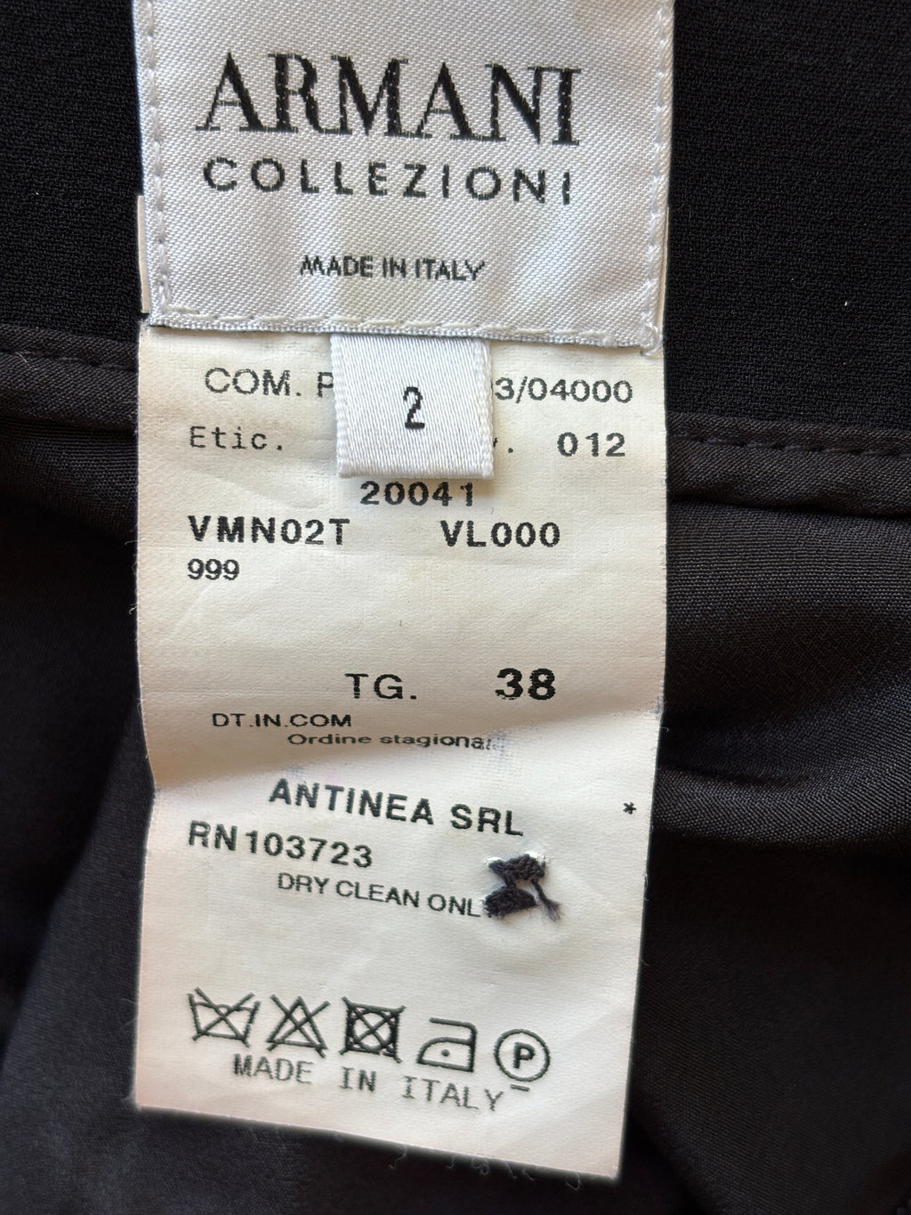 Armani Collezioni Black Silk Pencil Skirt Made in Italy Size 2 Like New
