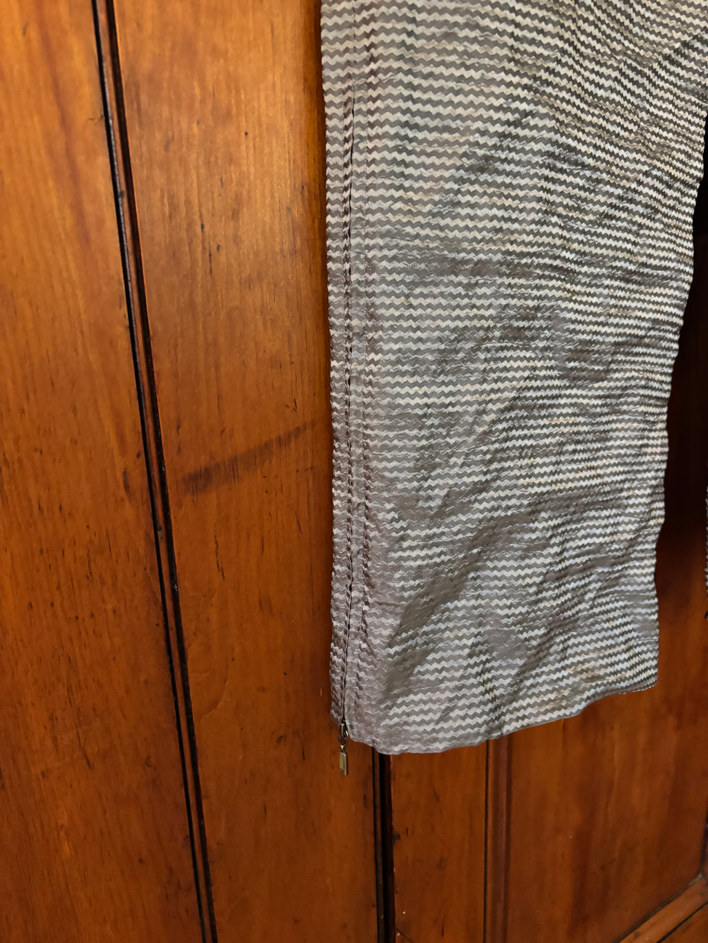Giorgio Armani Metallic Crushed Jacquard Pants — Size 12 NWT