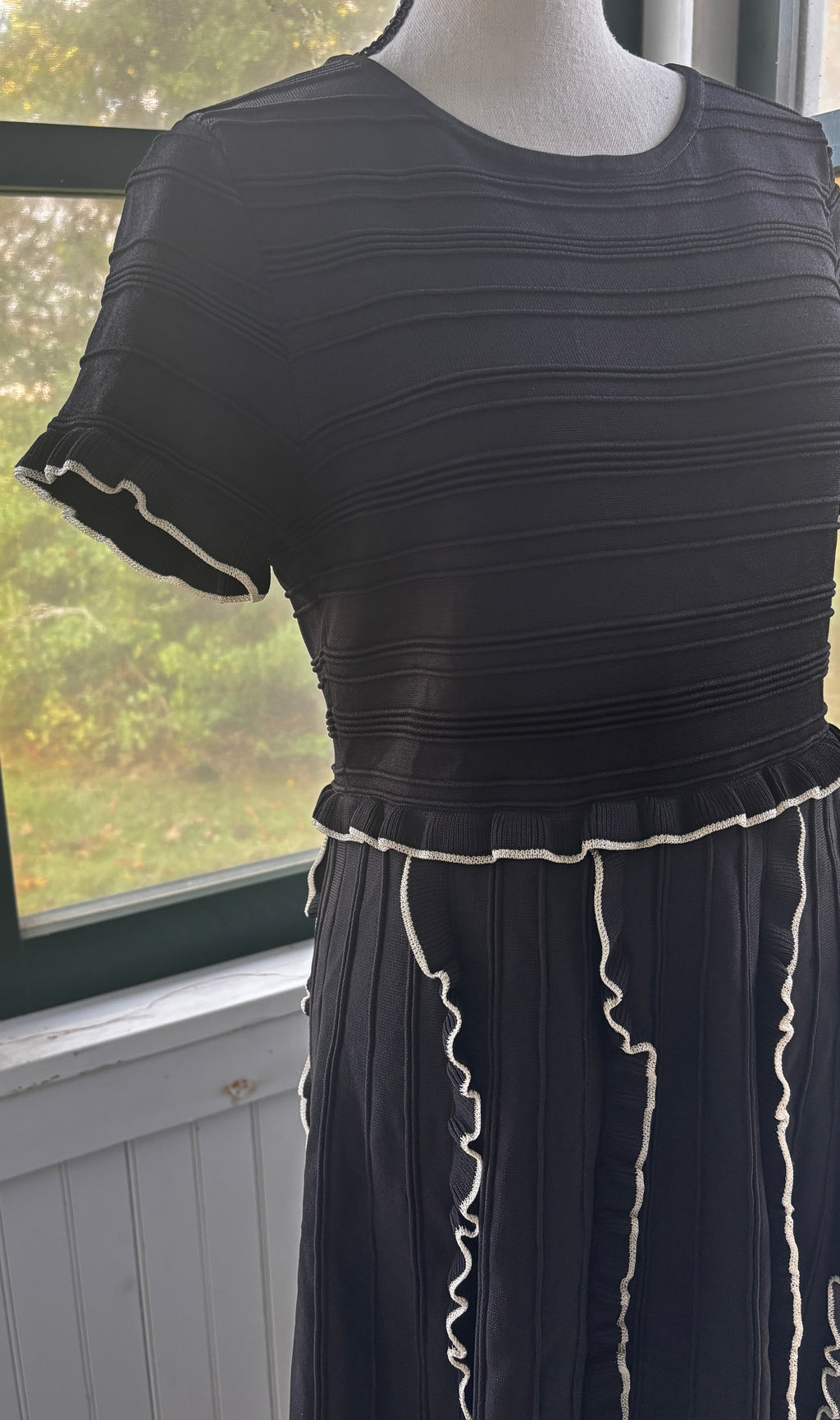 Parker Black Ruffle Trim Dress Large Like New