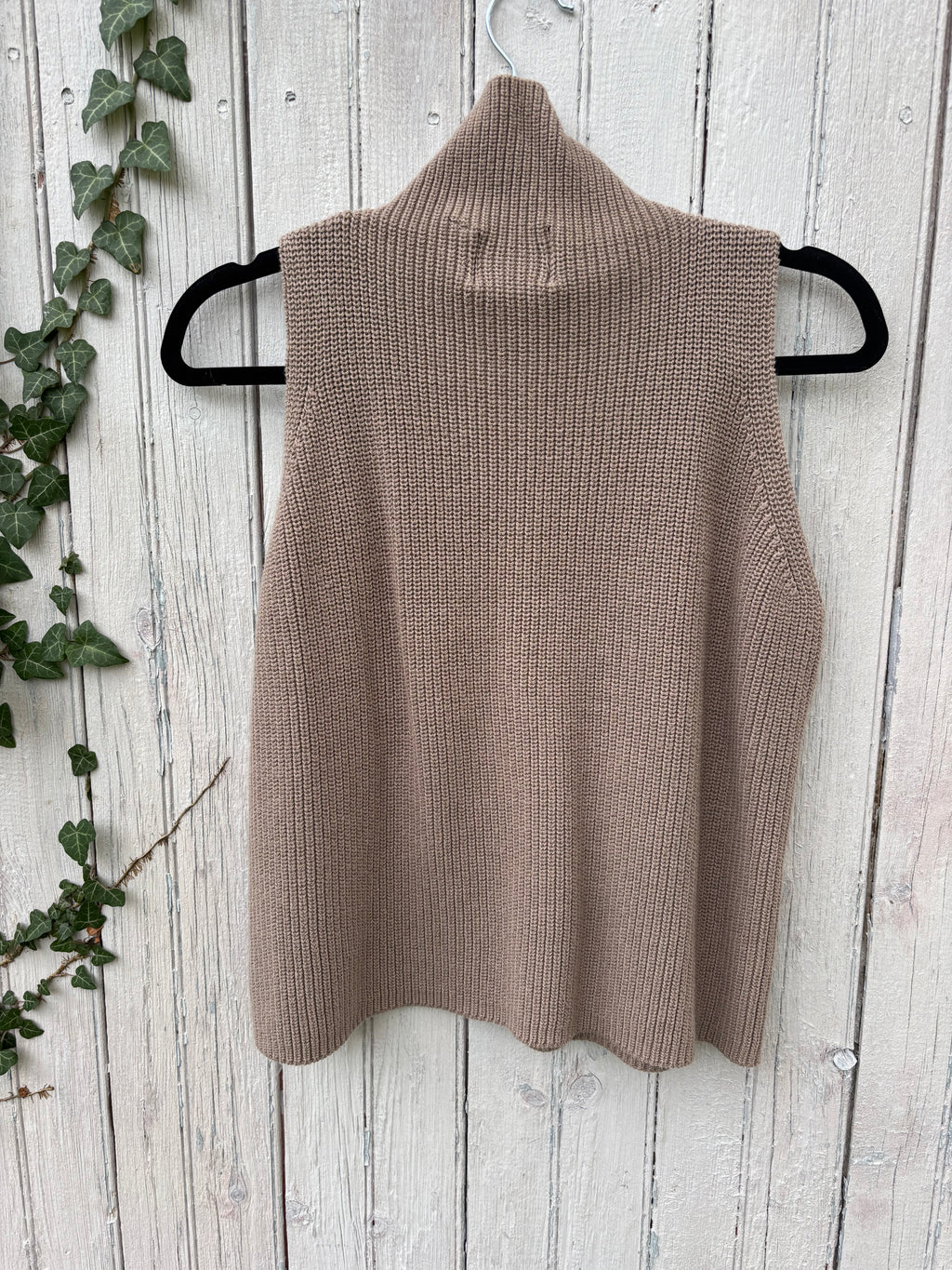 Sleeveless Turtleneck Sweater, Size Medium