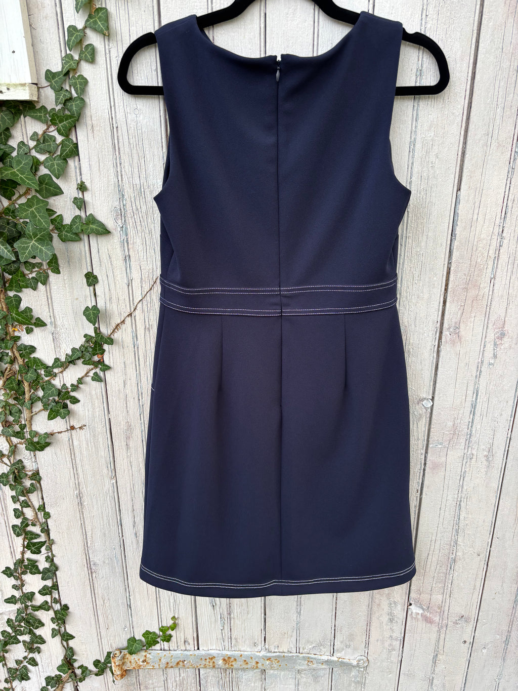 Tommy Hilfiger navy sleeveless dress back view secondhand dresses like new Sassy and Chic