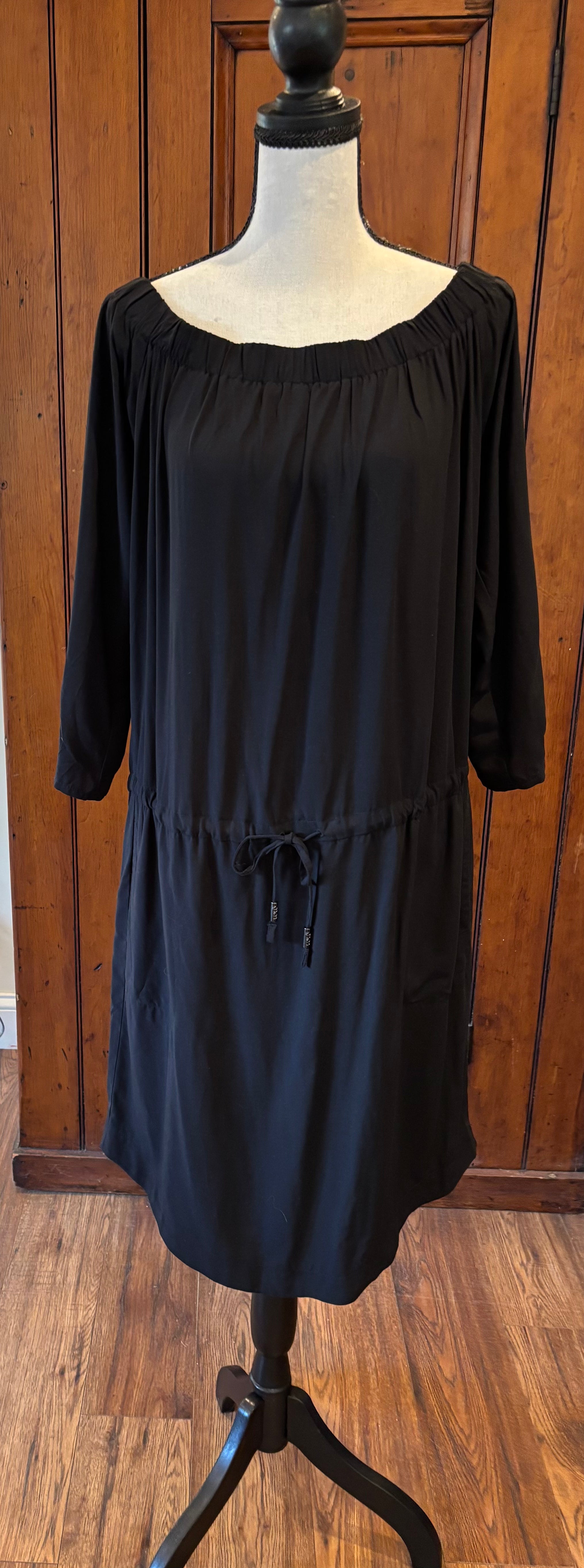 Lole black long sleeve dress front view drawstring waist pockets pre-loved dresses Sassy and Chic