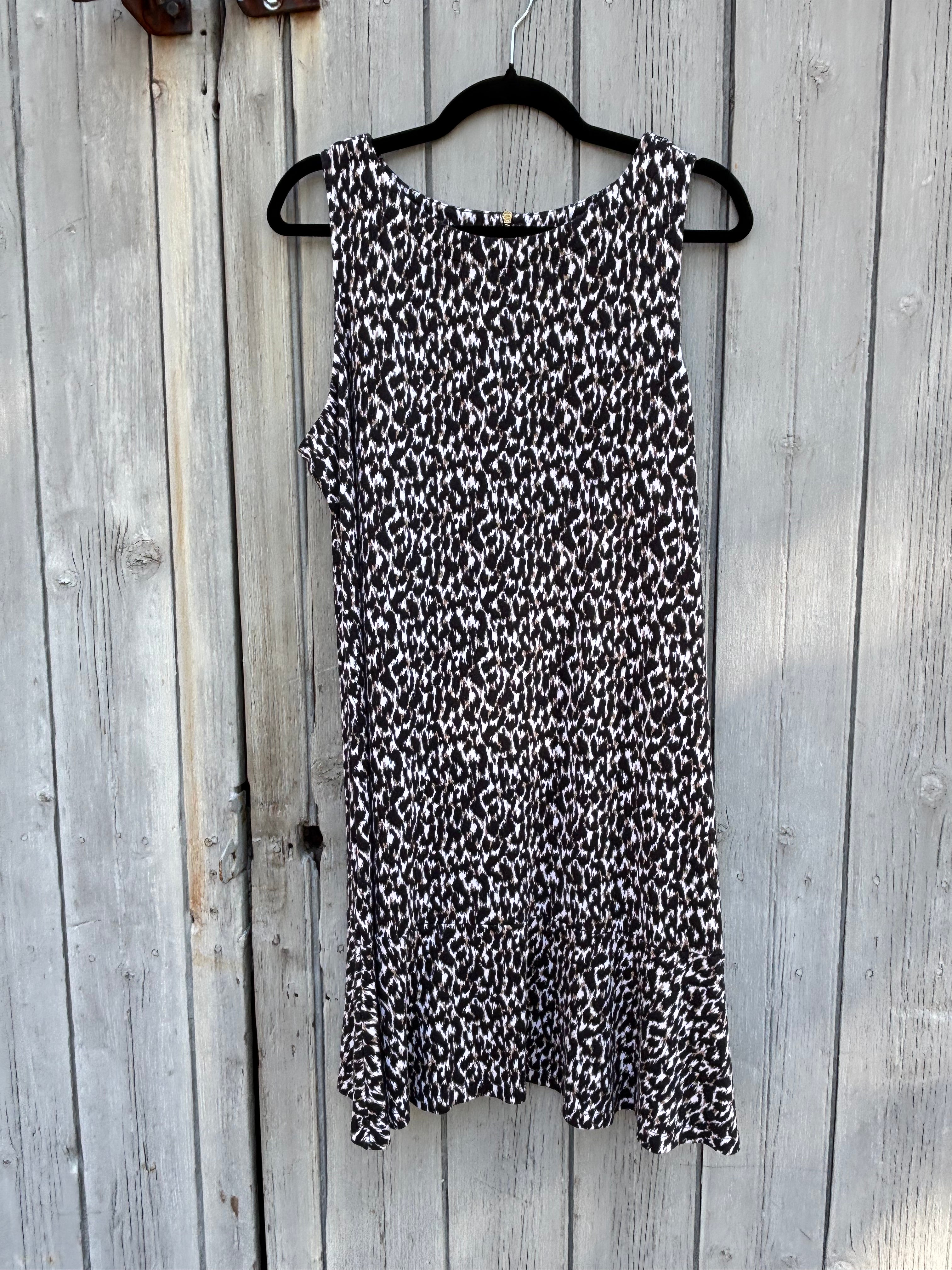 Tommy Bahama black white animal print dress front view round neckline pre-loved dresses Sassy and Chic