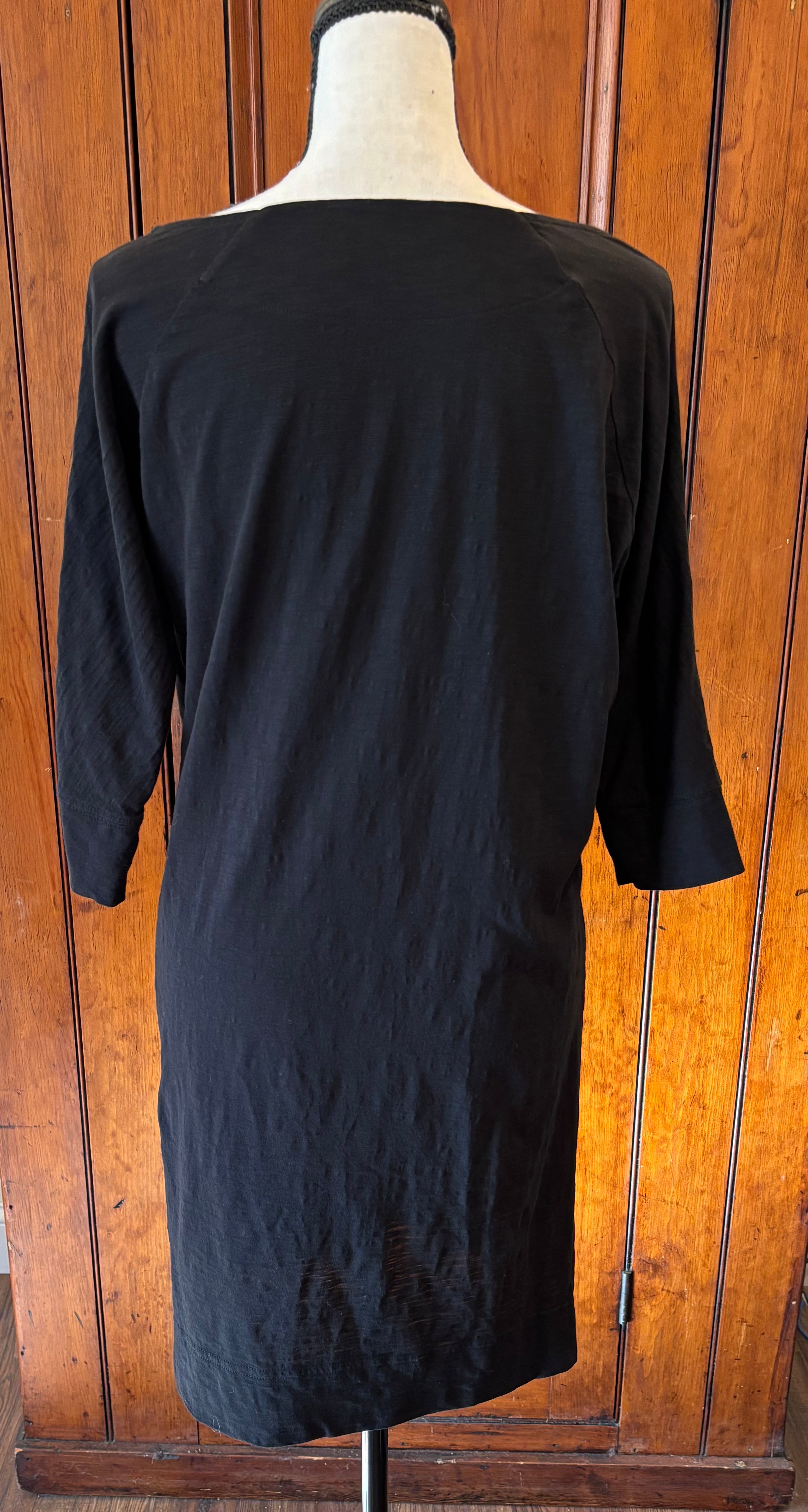 Lilly Pulitzer black 3/4 sleeve dress back view pre-loved dresses like new Sassy and Chic