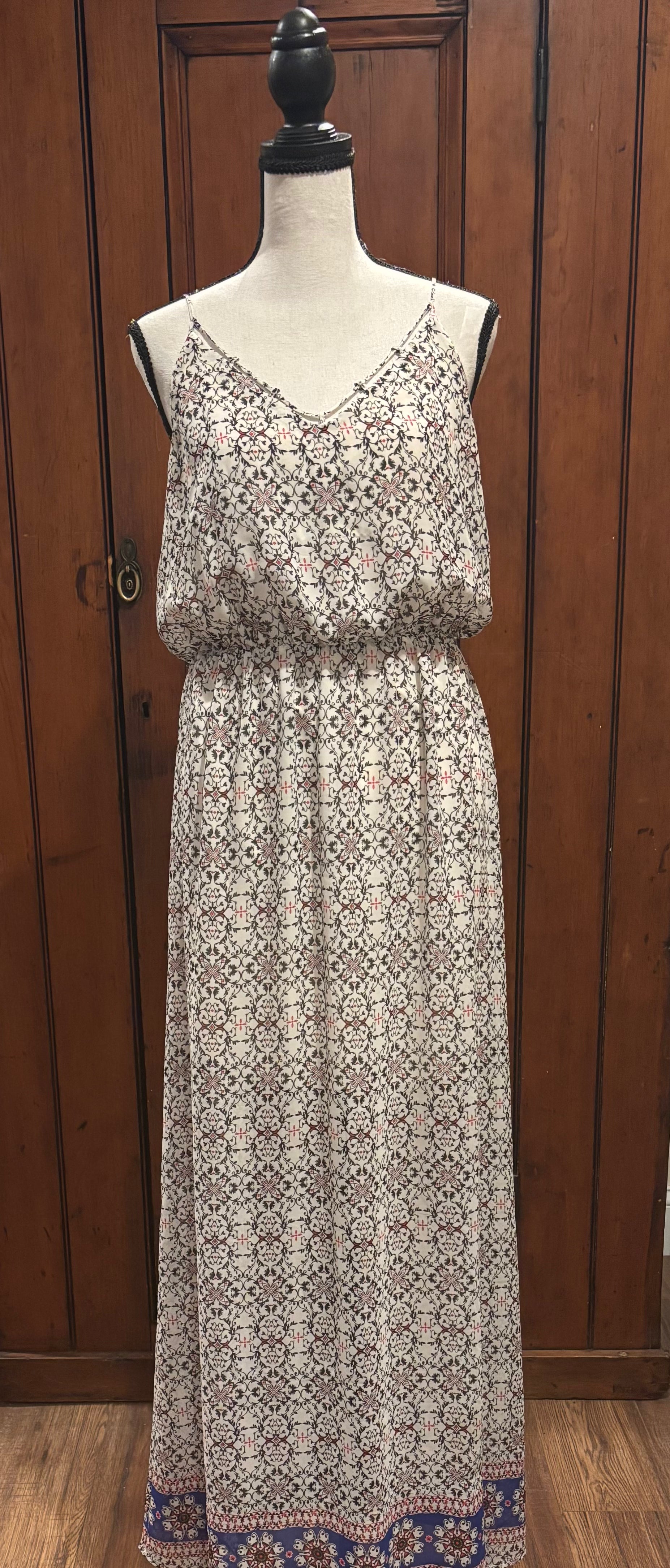 Sienna Sky grey geometric maxi dress front view V-neckline cinched waist pre-loved dresses Sassy and Chic