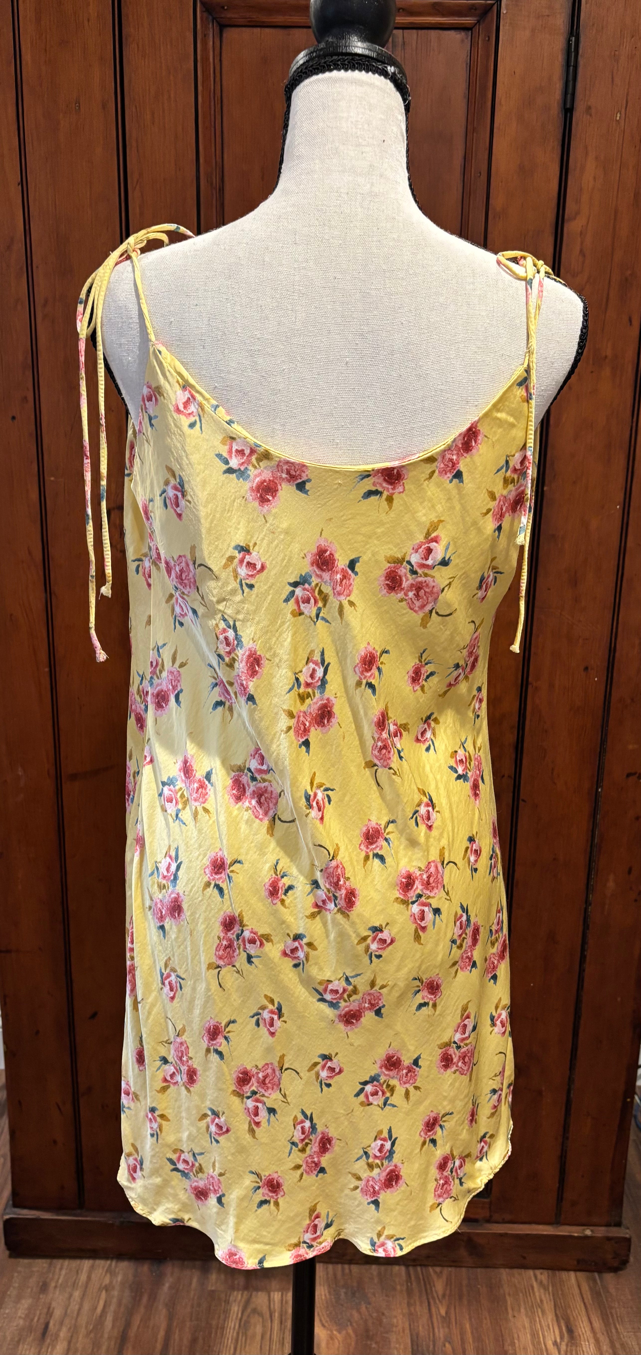 Zara yellow pink floral mini dress back view secondhand dresses like new Sassy and Chic