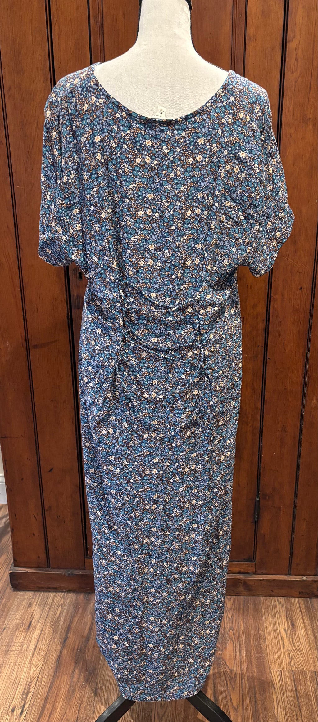 Lucky Brand blue floral maxi dress back view adjustable tie back thrifted dresses Sassy and Chic