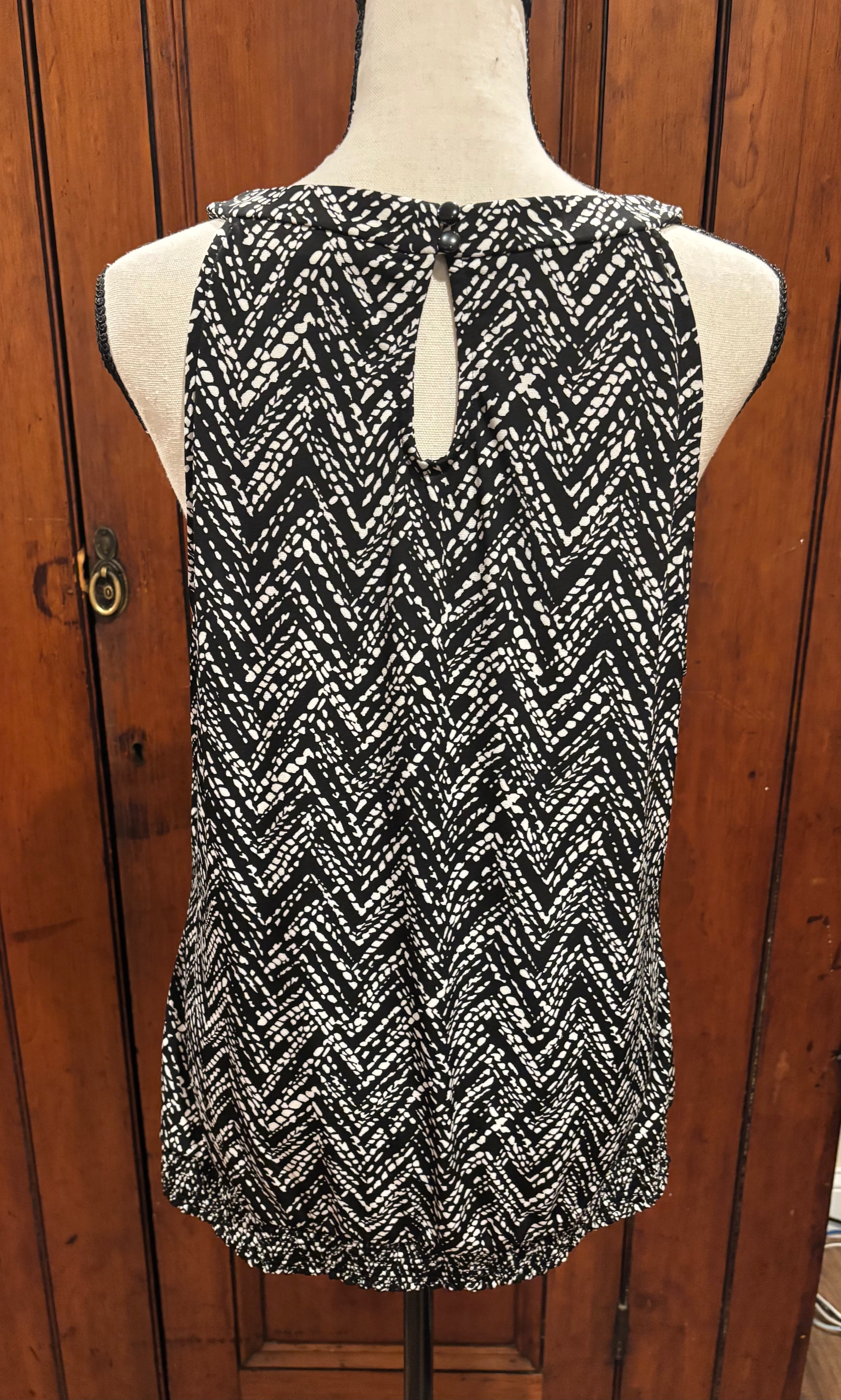 White House Black Market Sleeveless Blouse, Size Extra Large