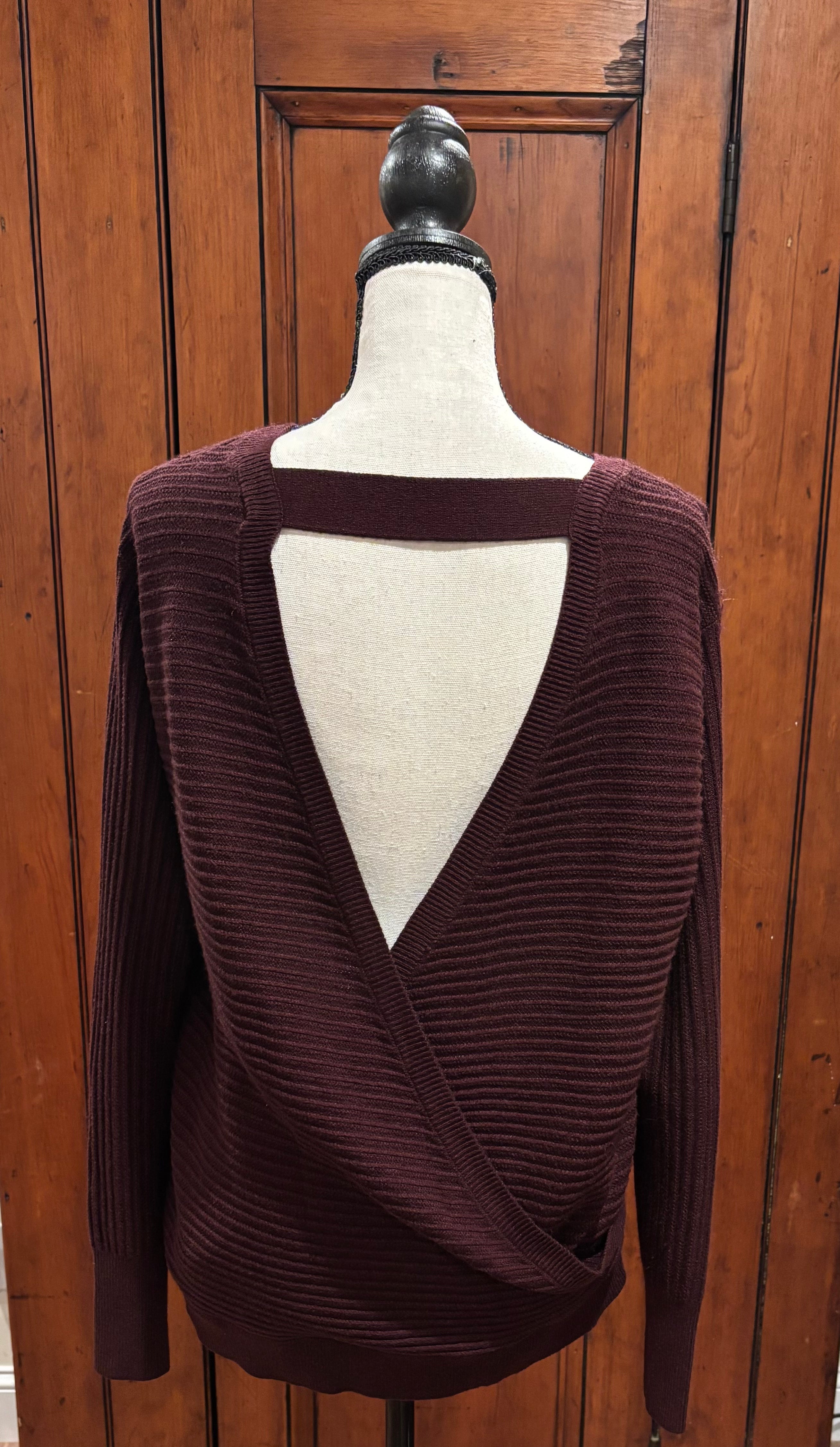 Soho Pullover Sweater, Size Large