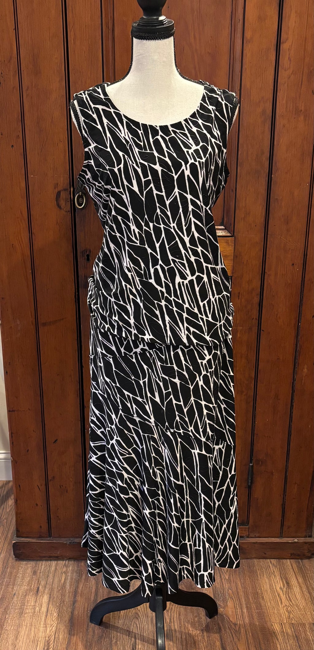 JM 2 Piece Dress, Size Small