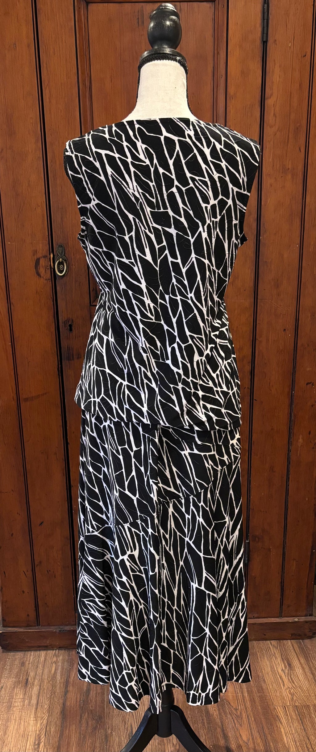 JM 2 Piece Dress, Size Small