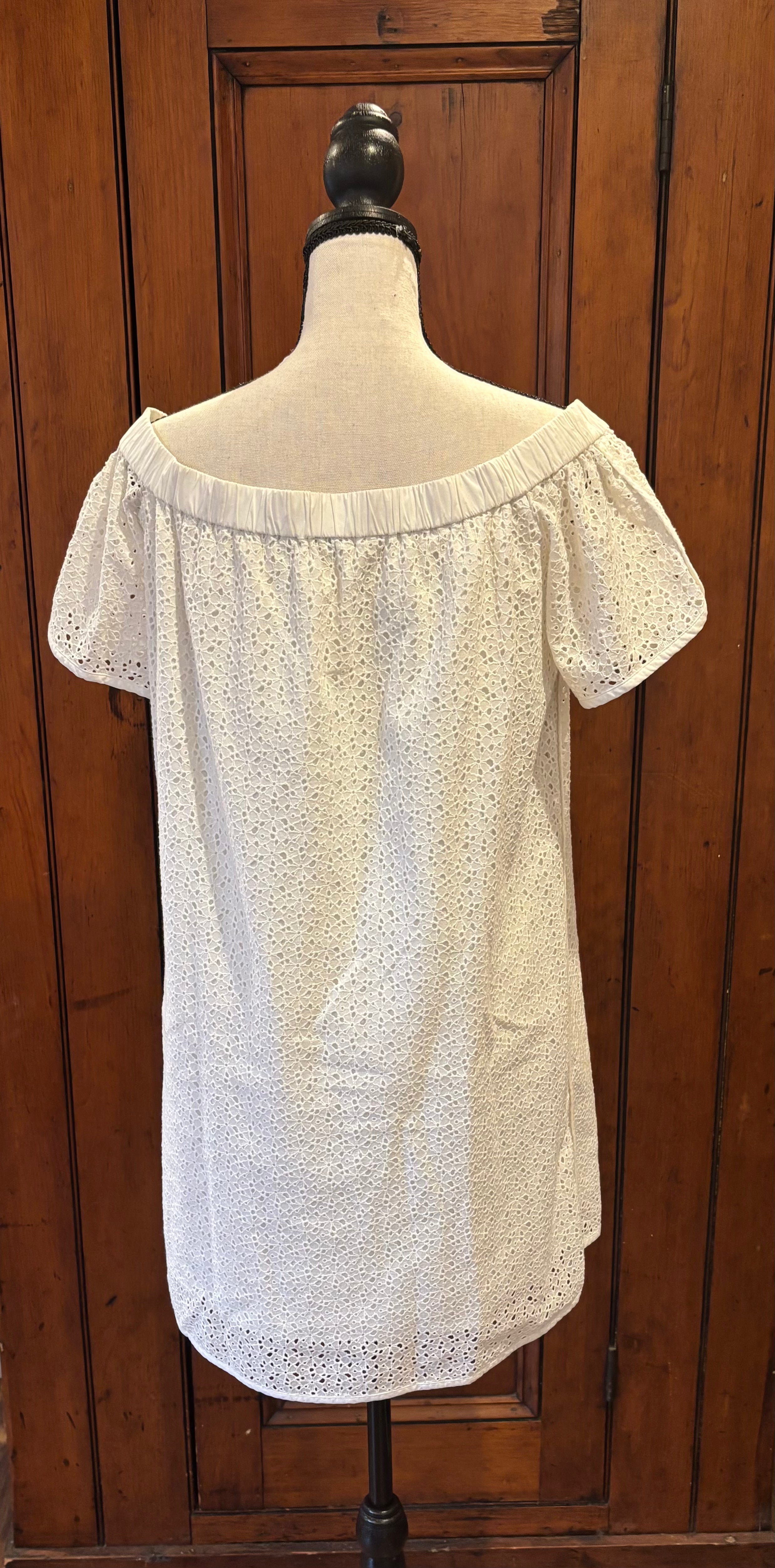 Rag and Bone white eyelet dress back view pre-owned designer dresses like new Sassy and Chic