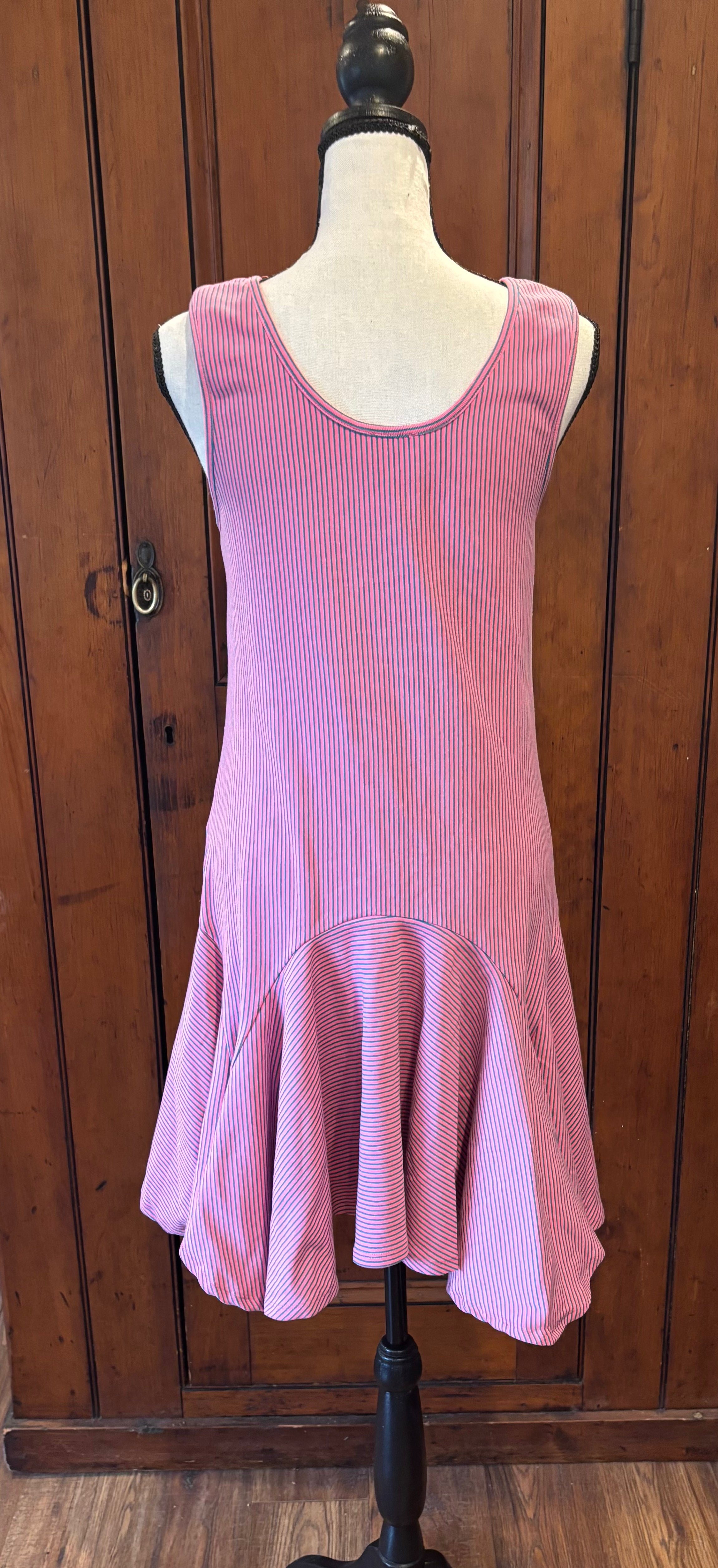 dRA Los Angeles pink sleeveless dress back view pre-loved dresses like new Sassy and Chic
