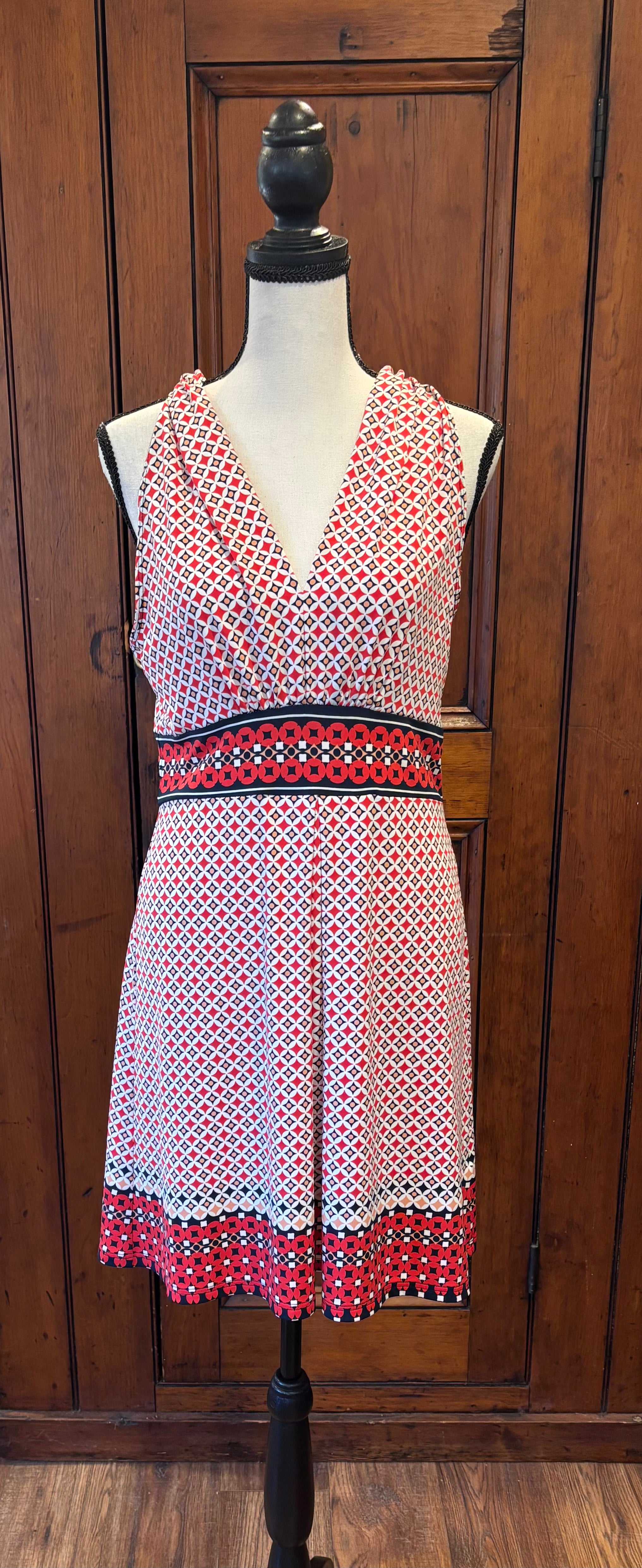 Max Studio red geometric print dress front view V-neckline fitted waist thrifted dresses Sassy and Chic