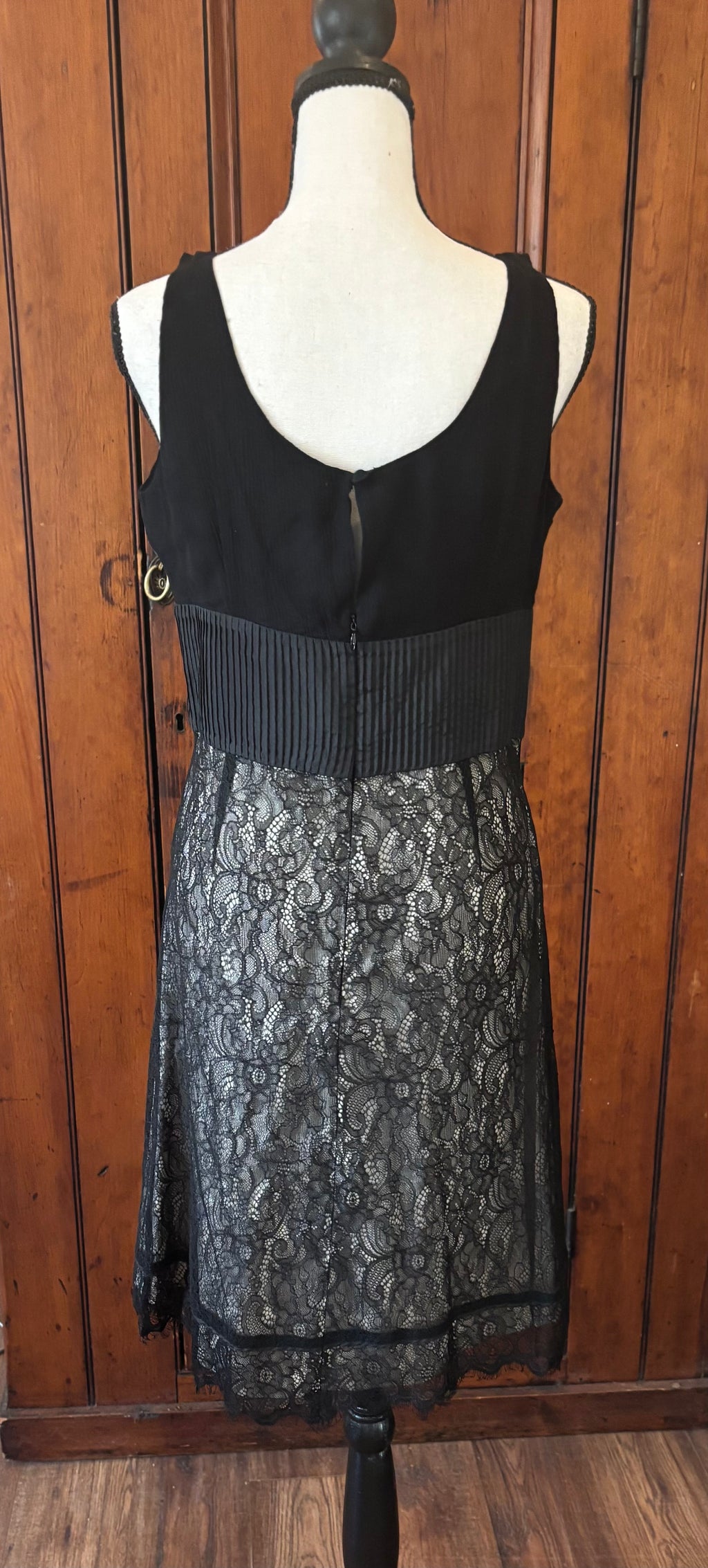 Moulinette Soeurs black lace dress back view pre-loved designer cocktail dresses like new Sassy and Chic