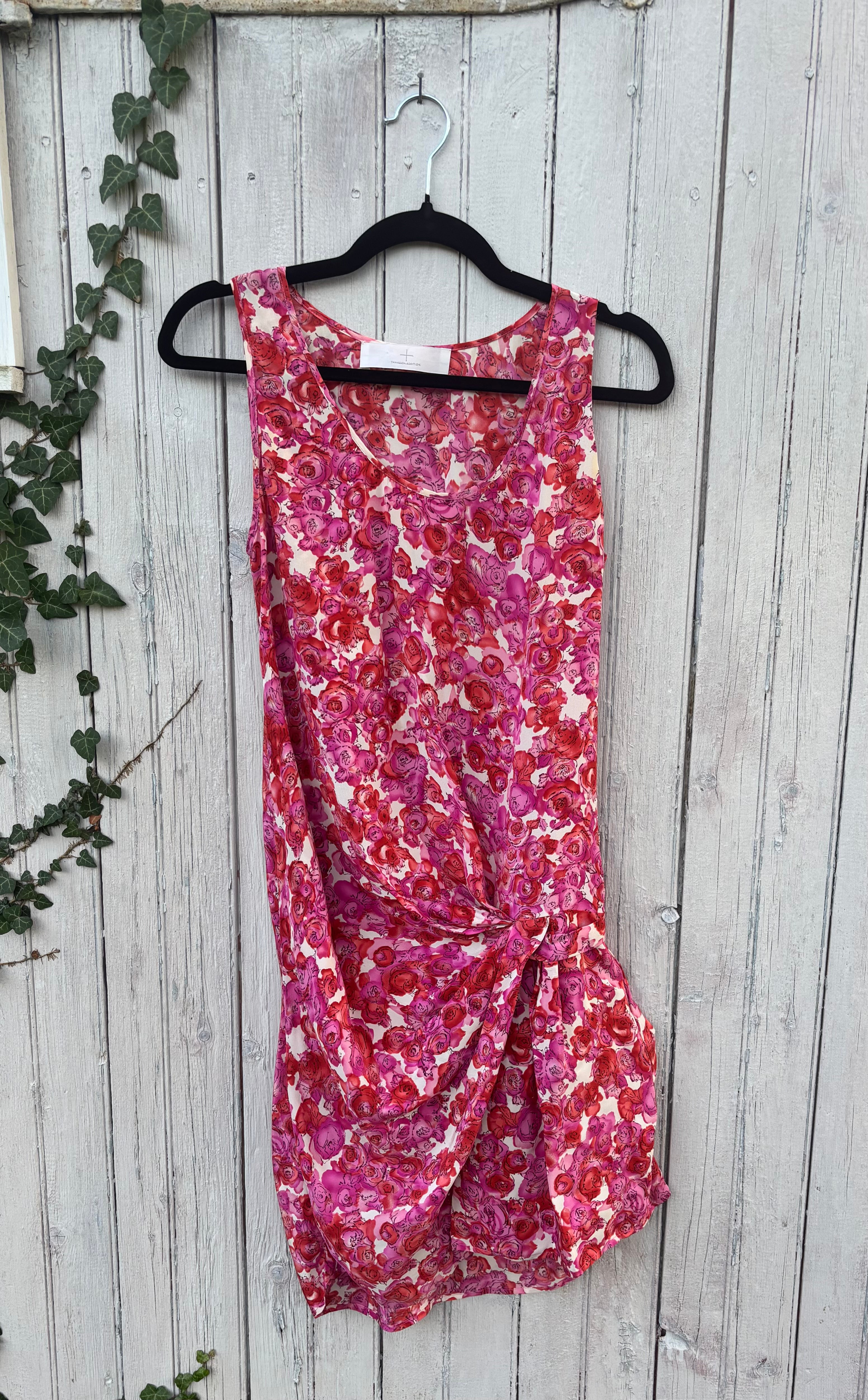 Thakoon Addition red floral mini dress front view sleeveless silhouette pre-loved designer dresses Sassy and Chic