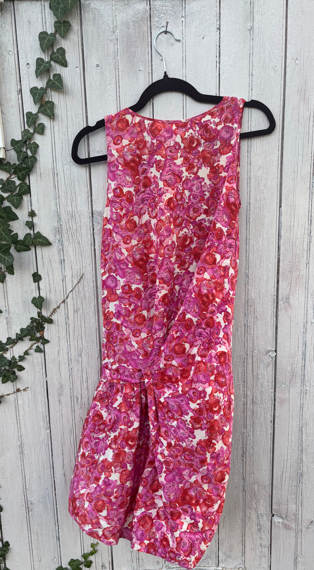 Thakoon Addition red floral mini dress back view pre-loved designer dresses like new Sassy and Chic