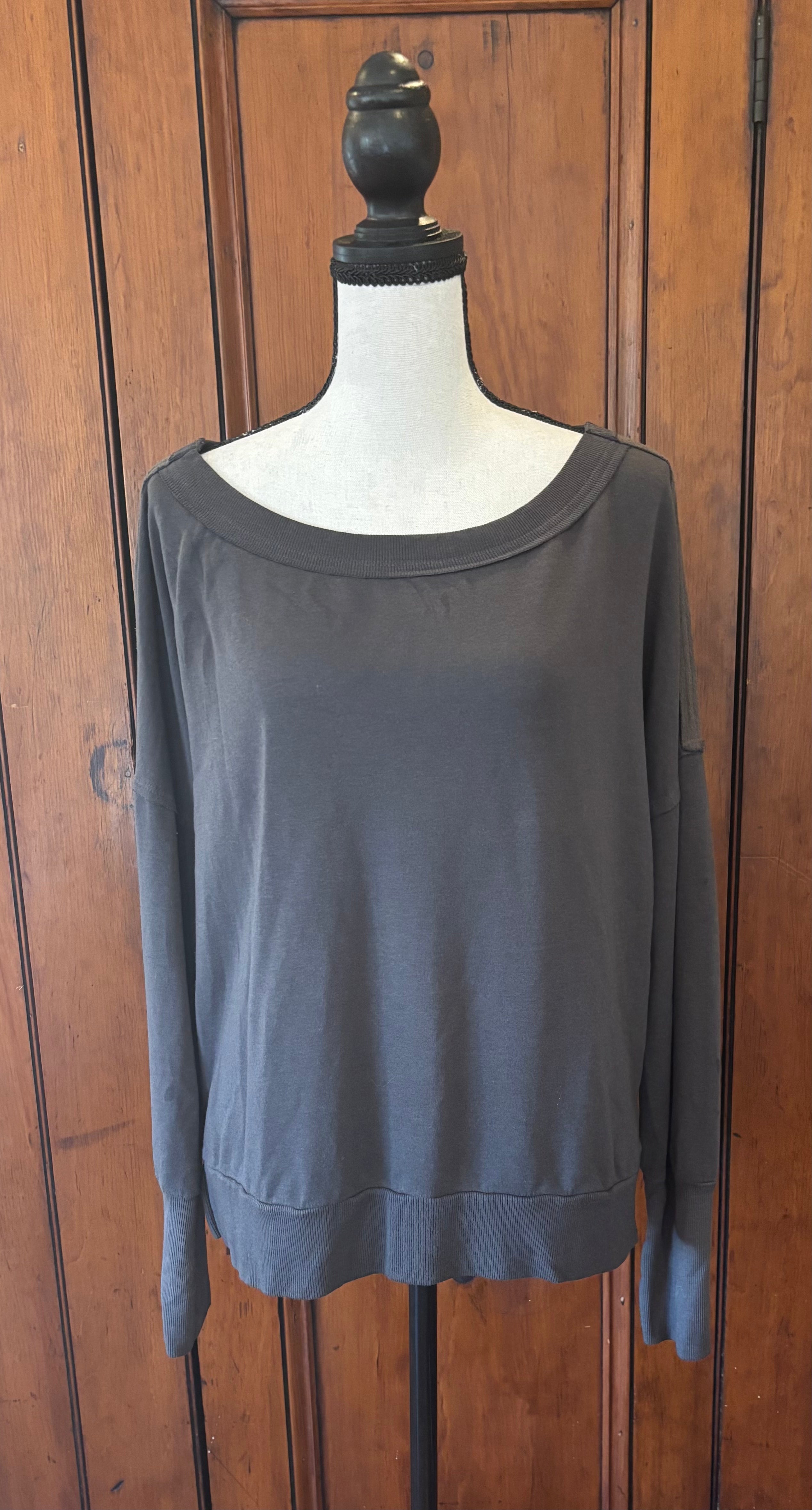 Mila Pullover Sweater (Sweatshirt), Size Large