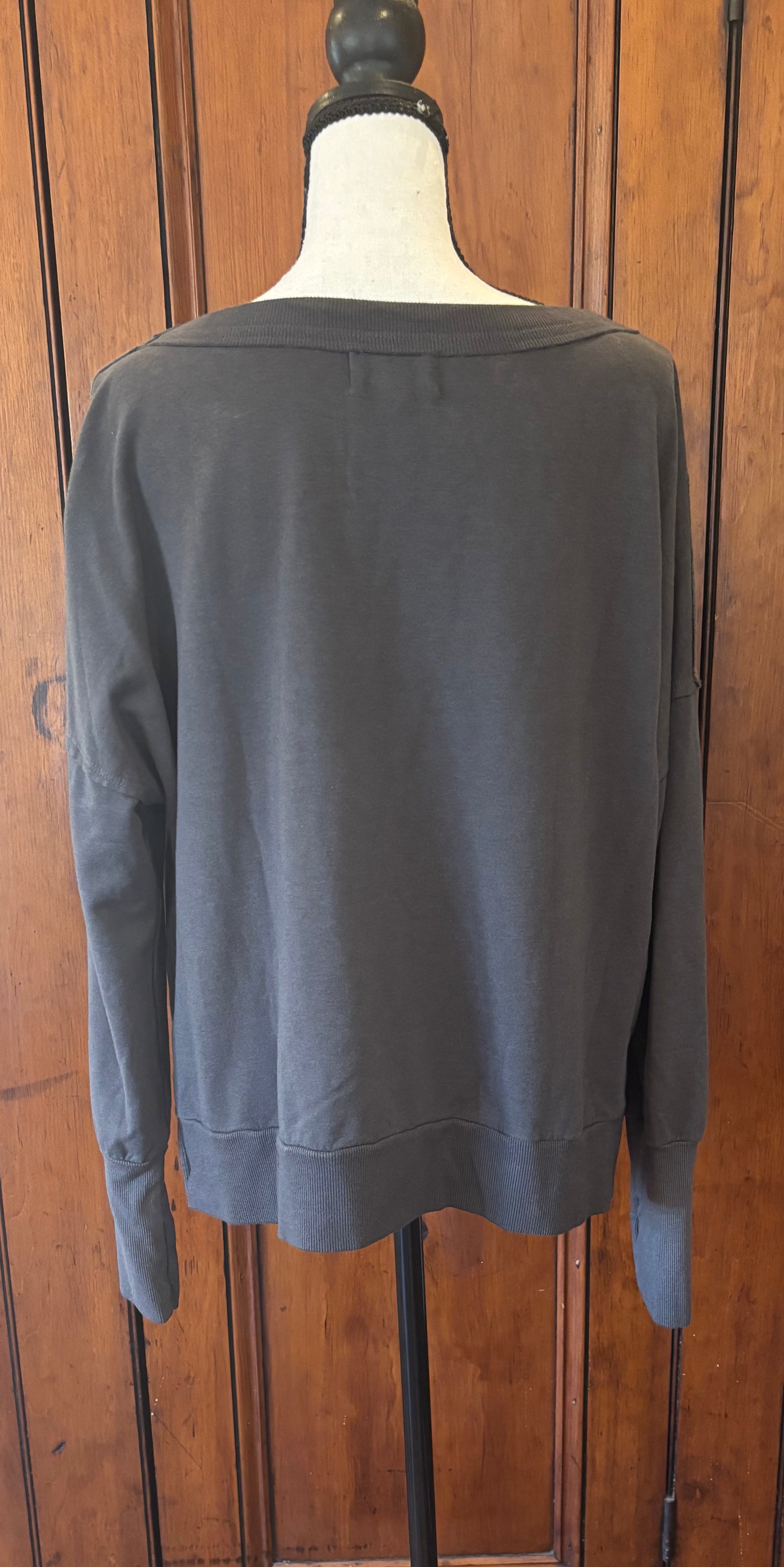 Mila Pullover Sweater (Sweatshirt), Size Large