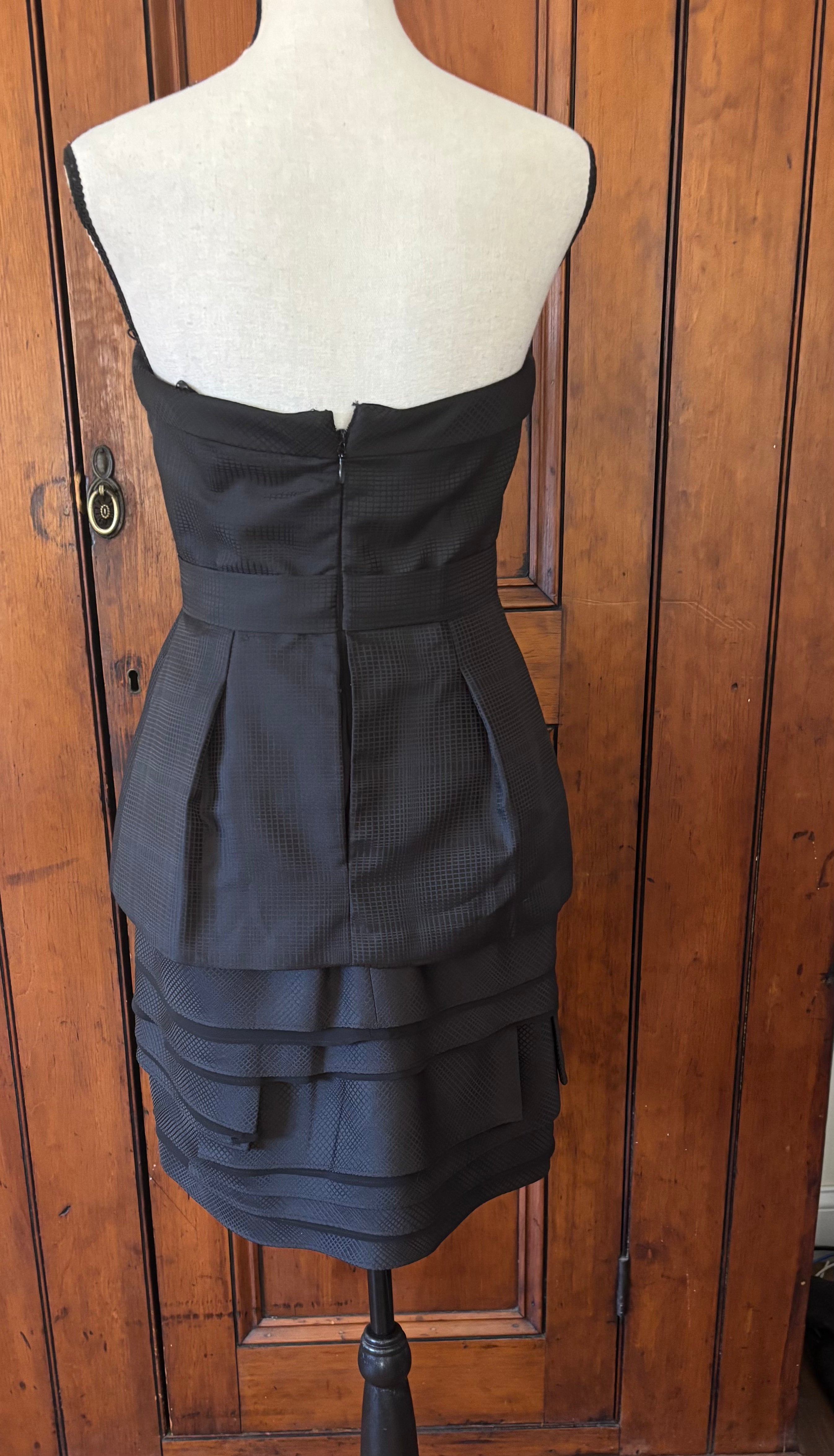 BCBGMAXAZRIA  Cocktail Dress, Size 4