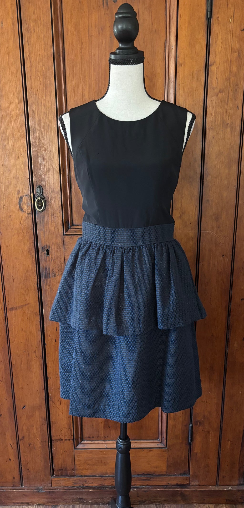 Shoshanna black navy cocktail dress front view sleek bodice ruffled skirt pre-owned cocktail dresses Sassy and Chic