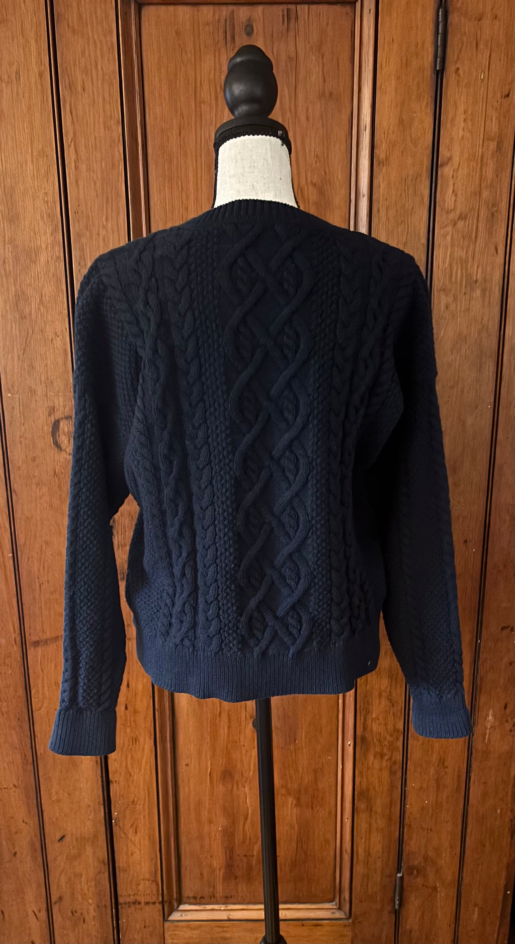 Abercrombie & Fitch Cable knit Sweater, Size Medium