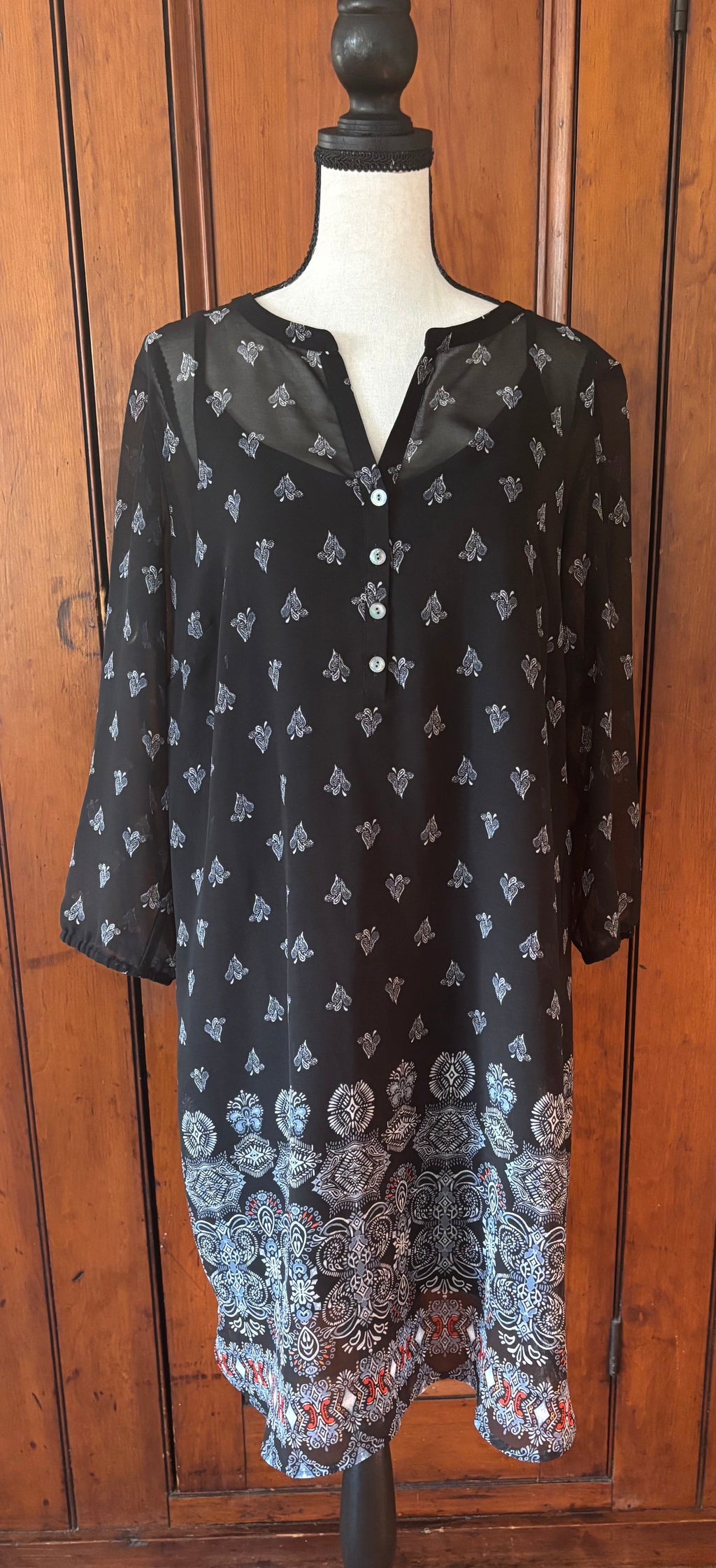 J Jill black white patterned midi dress front view long sleeve silhouette thrifted like new dresses Sassy and Chic