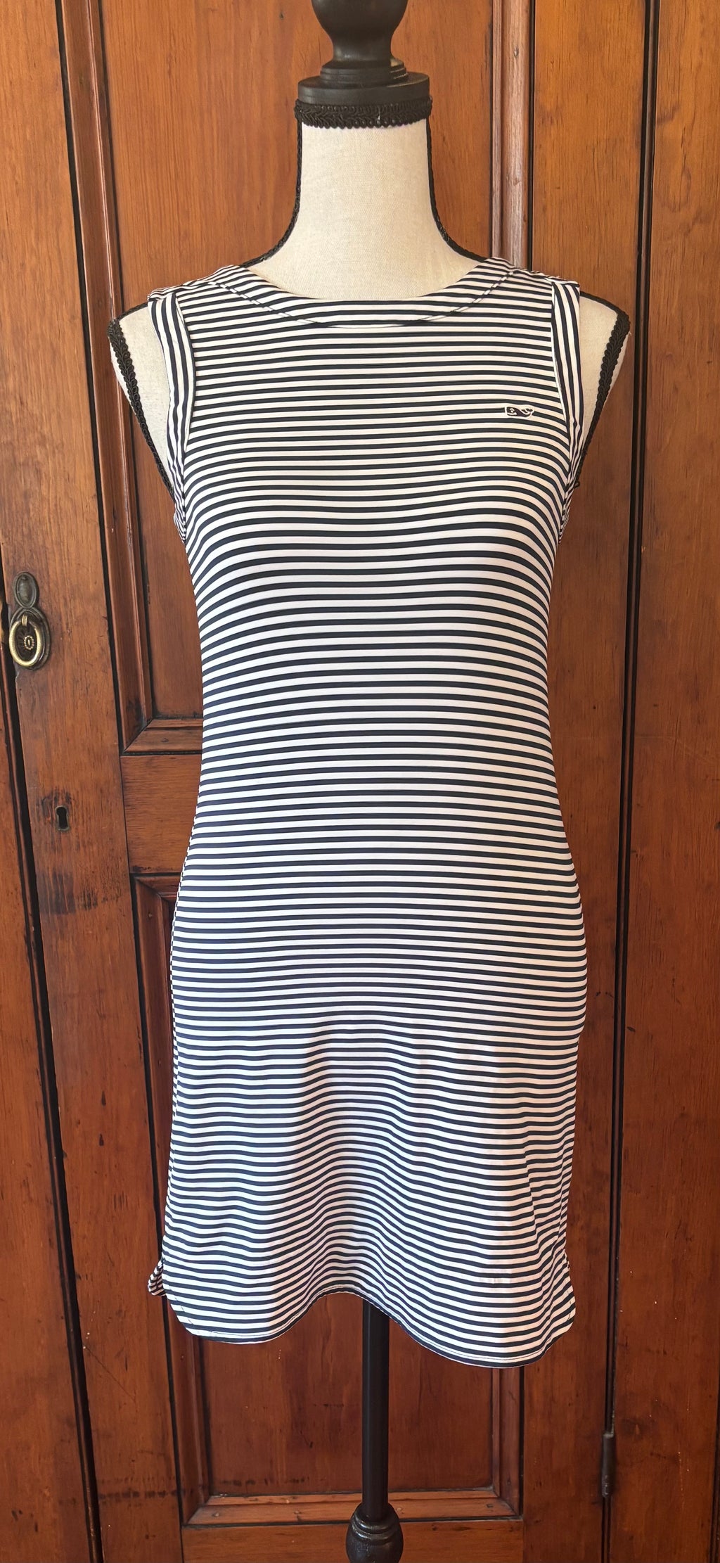 Vineyard Vines striped sleeveless dress front view round neckline pre-loved designer dresses Sassy and Chic