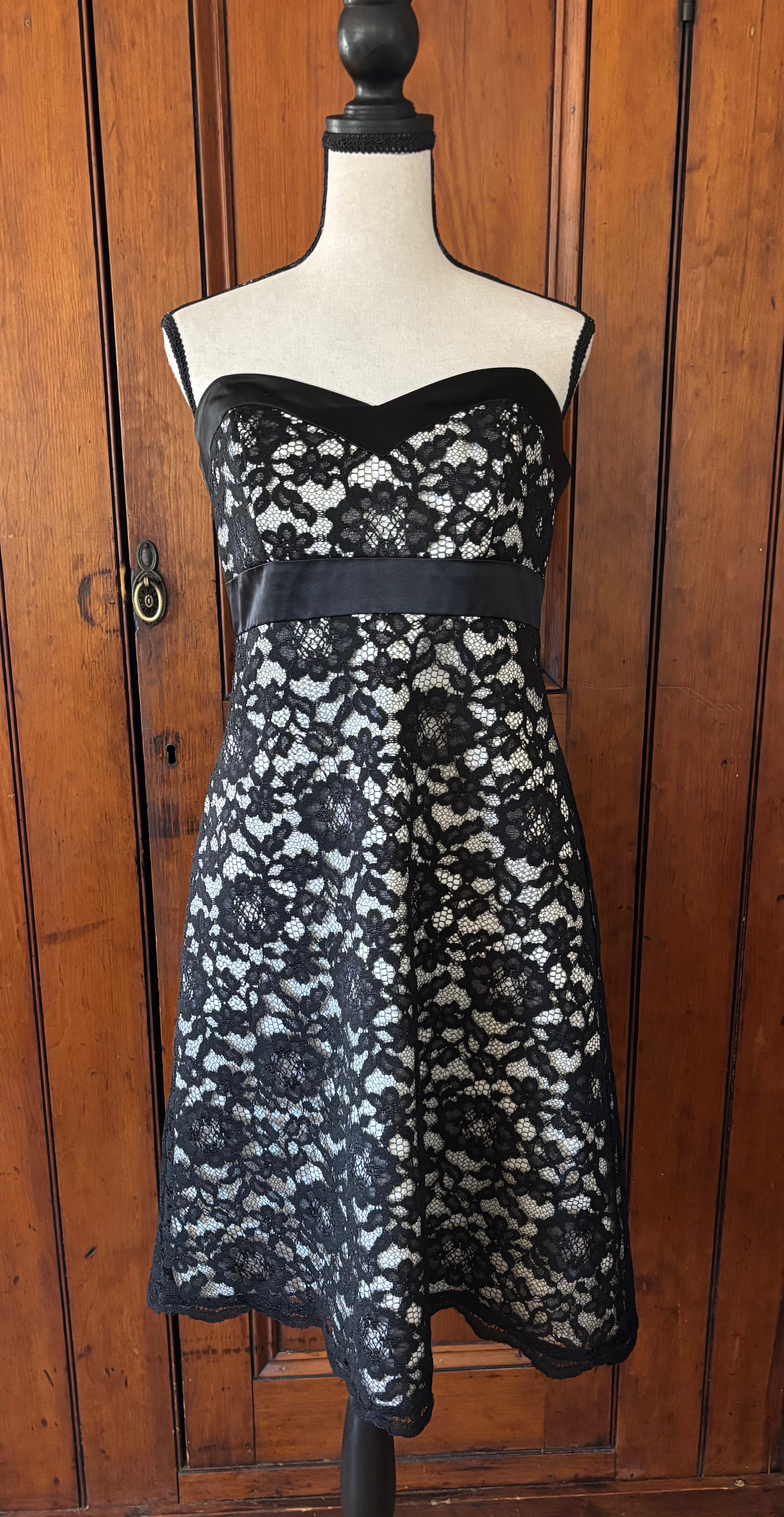 White House Black Market Cocktail Dress, Size 6