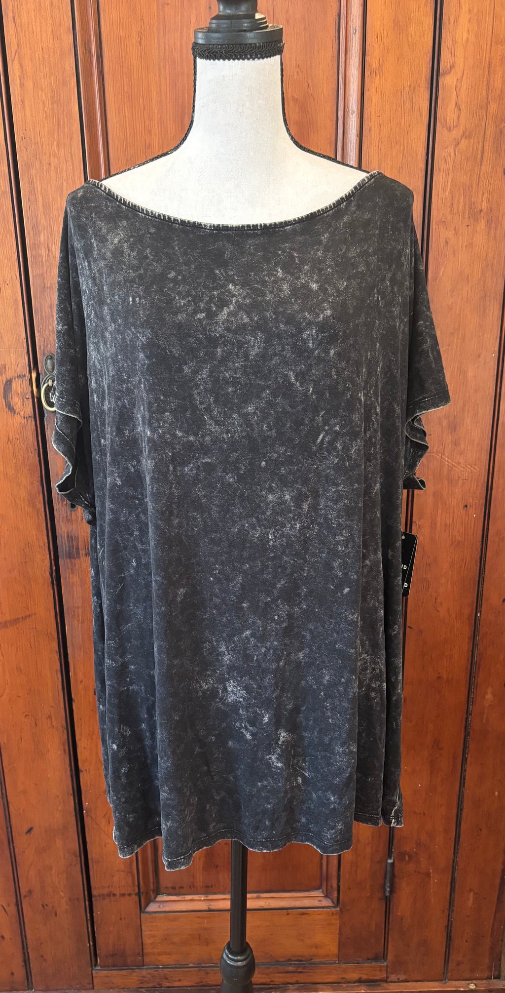 Pre-loved tops and blouses Torrid short sleeve round neck blouse front view soft fabric brand new with tags Sassy and Chic