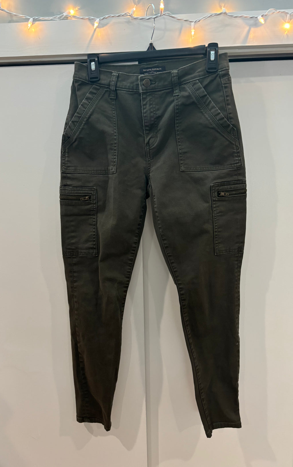 Banana Republic Factory Store Cargo Pants, Size 2