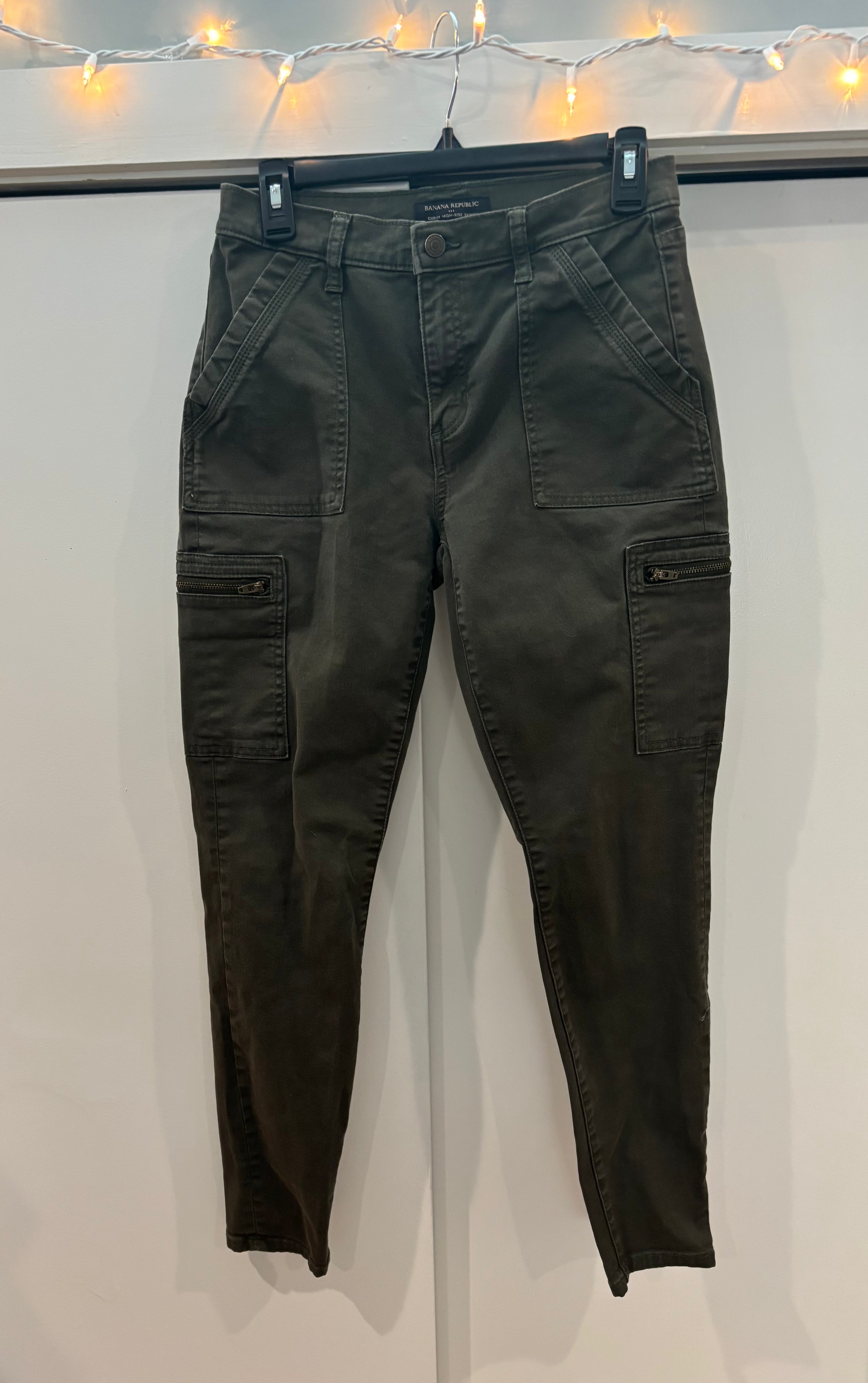 Banana Republic Factory Store Cargo Pants, Size 2