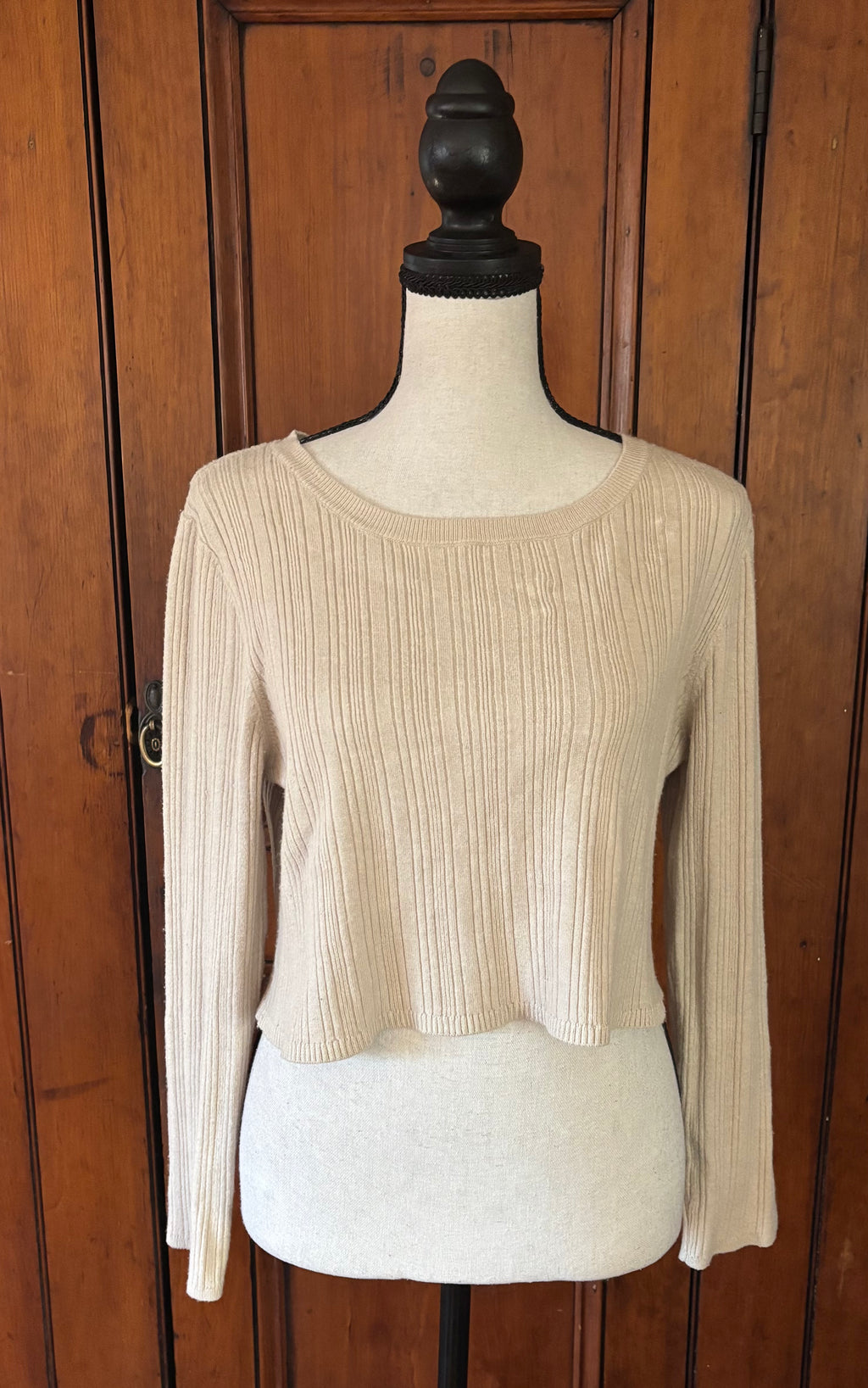 House of Harlow 1960 cream pullover front view secondhand luxury sweater excellent condition Sassy and Chic