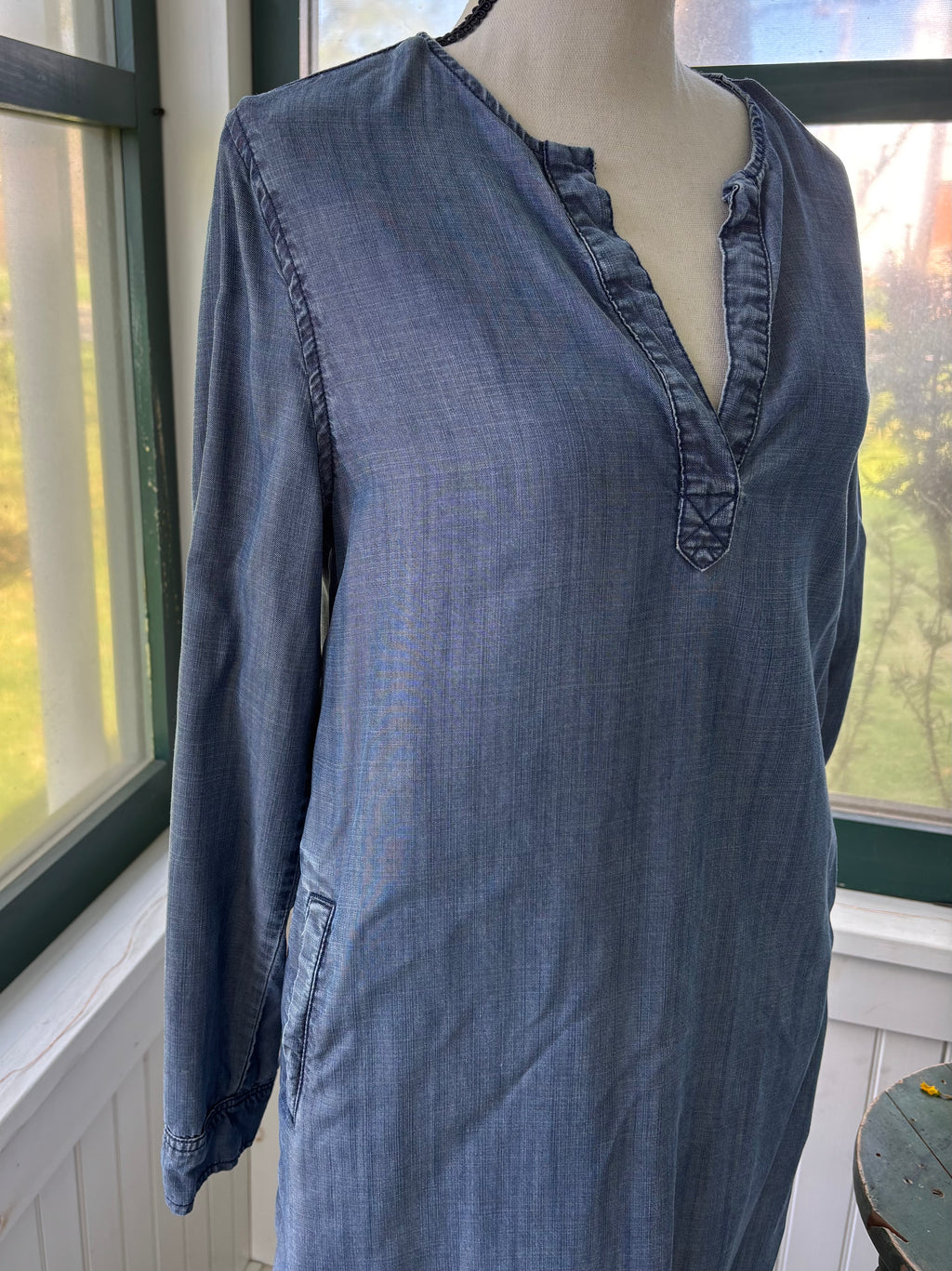 Laju Long Sleeve V-Neck Shift Dress Pockets Size Small