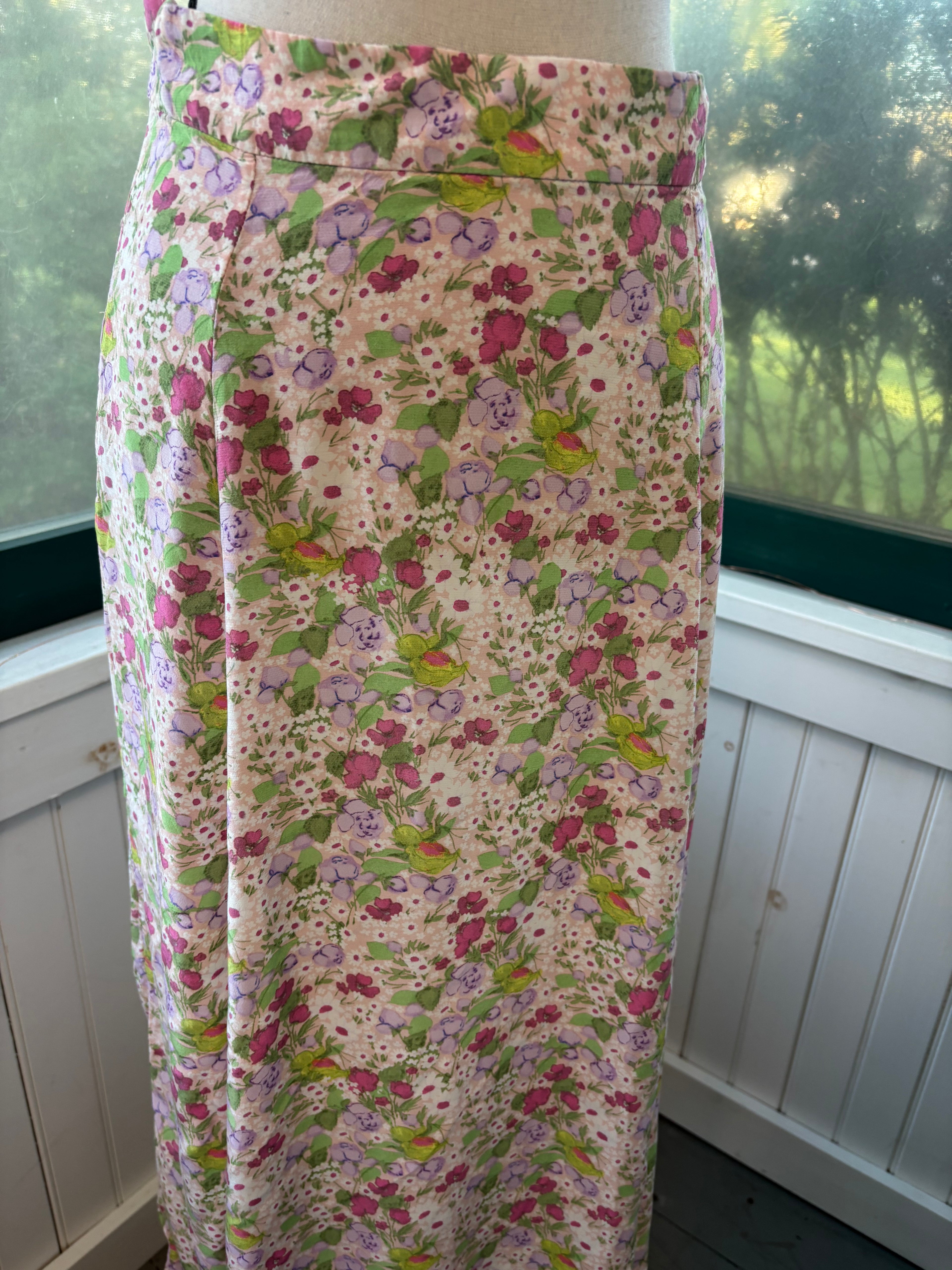Paris Atelier floral maxi skirt size 4 pastel floral print detail close up like new