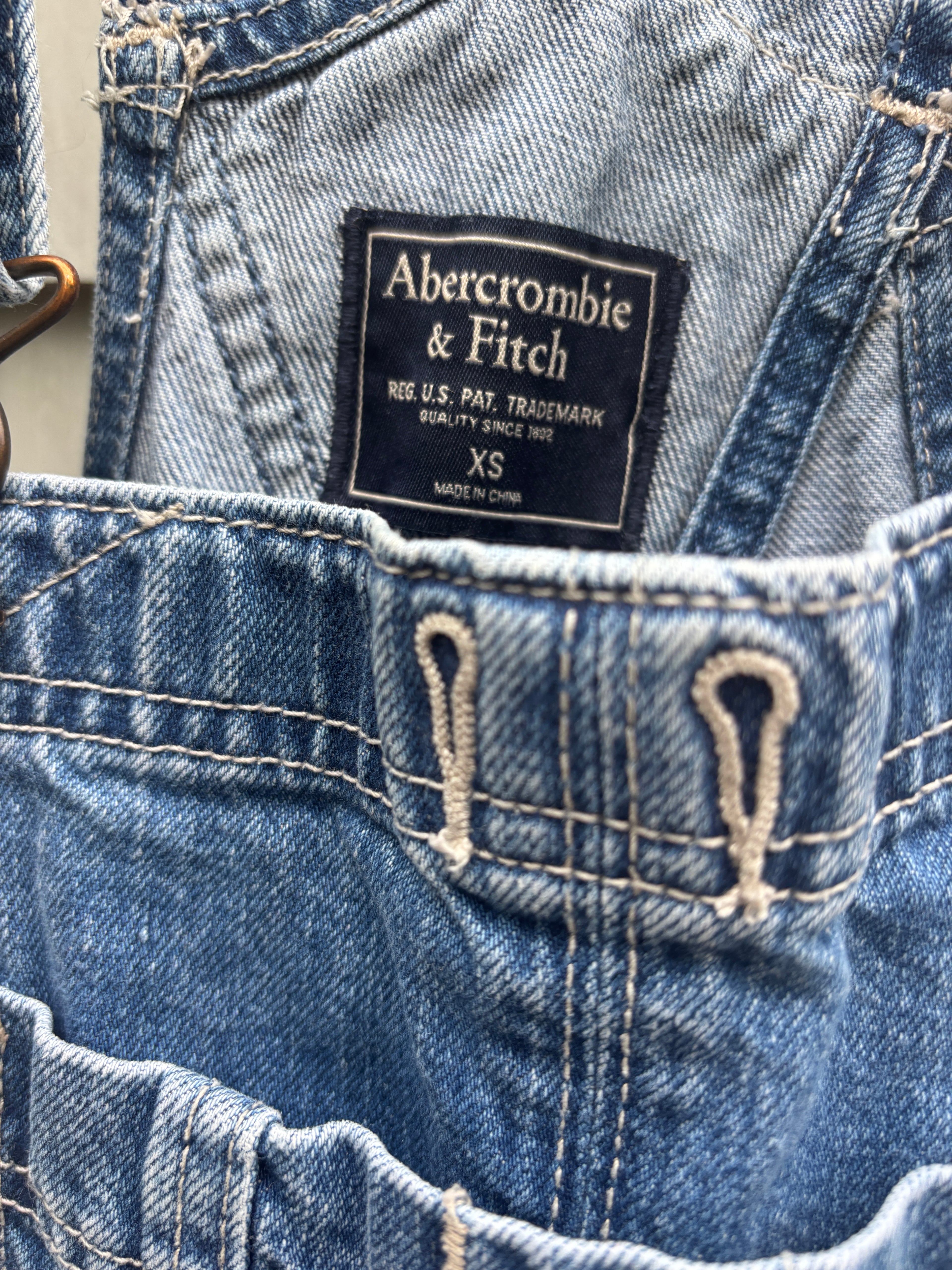 Abercrombie & Fitch Distressed Denim Overall Shorts | Medium Wash | Size XS | Like New
