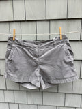 Vineyard Vines Classic Twill Shorts | Grey | Size 6 | Like New