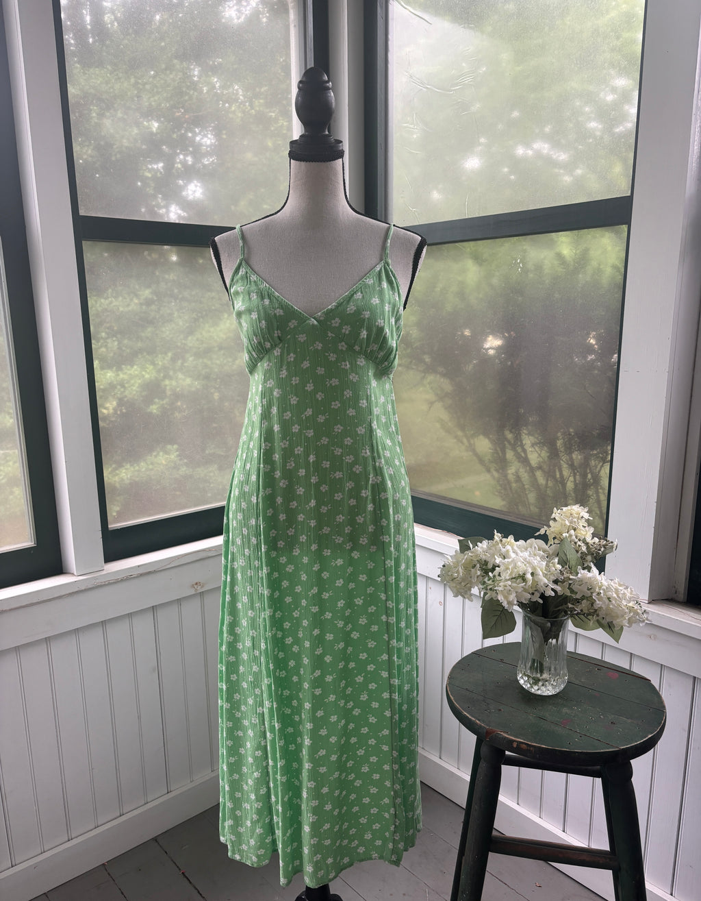 Billabong Smocked Floral Midi Dress | Green Daisy Print | Size M | Like New