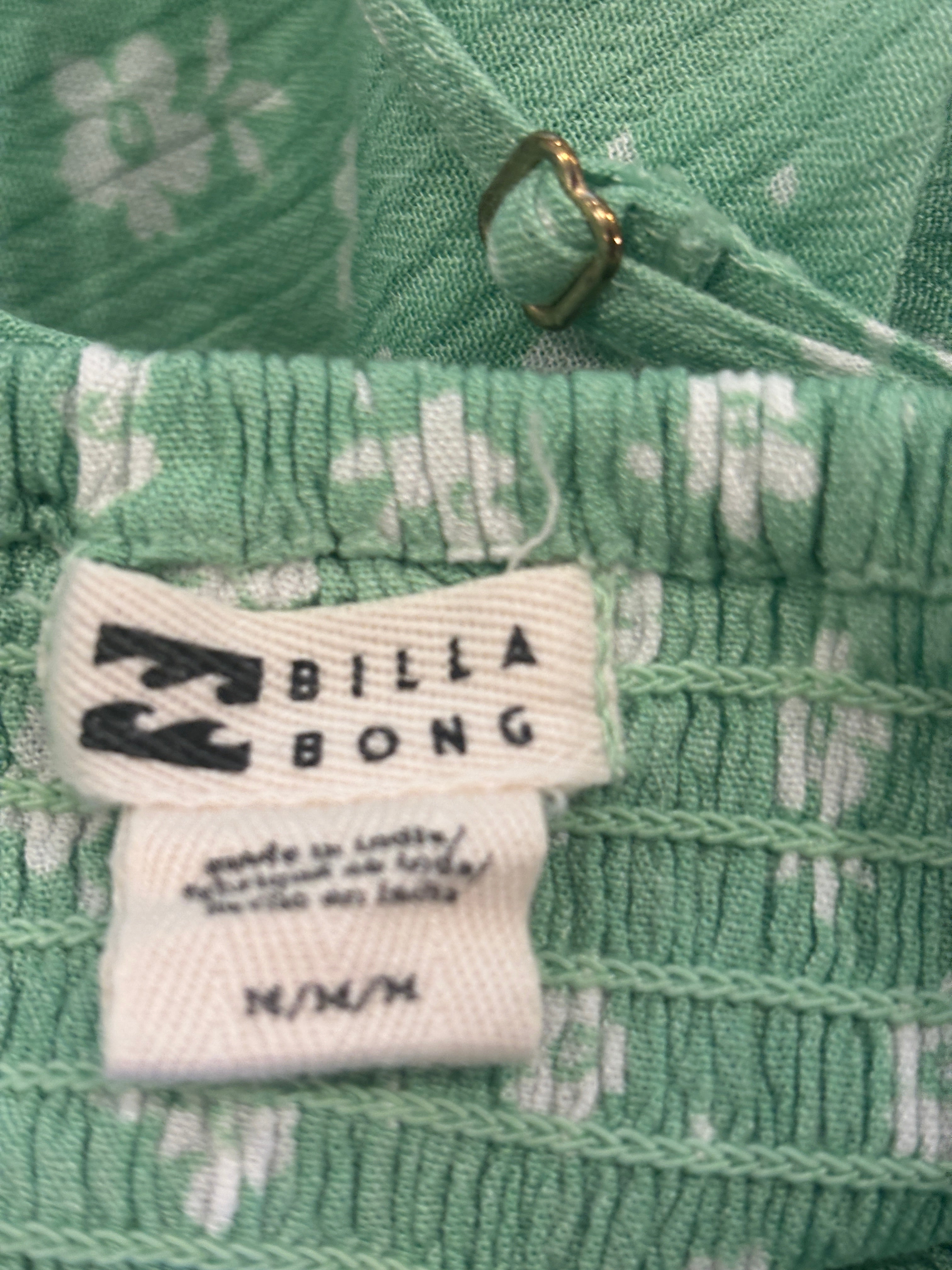 Billabong Smocked Floral Midi Dress | Green Daisy Print | Size M | Like New