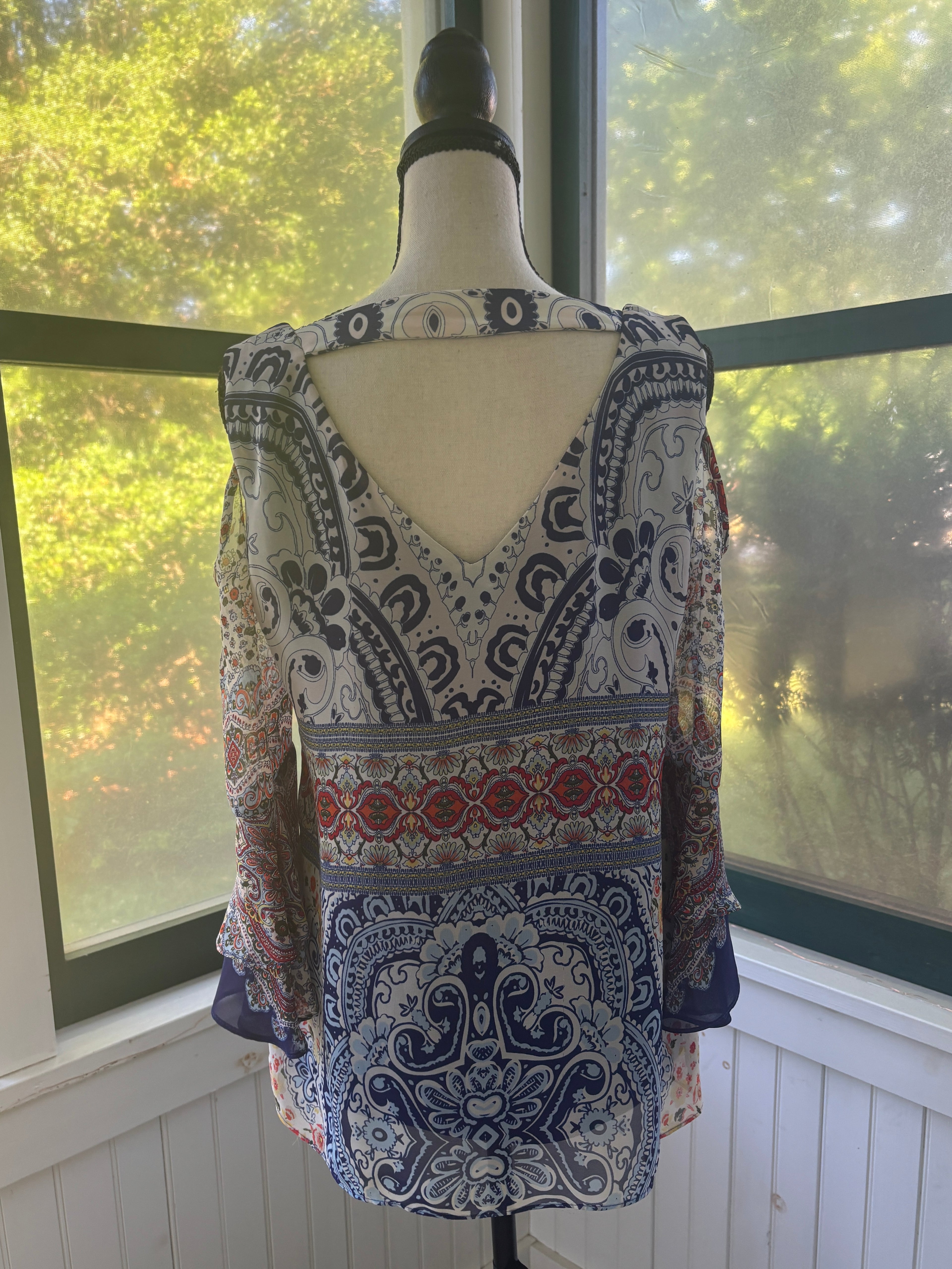 Coco Bianco Paisley Medallion Cold Shoulder Blouse | Bell Sleeves | Size S | Like New
