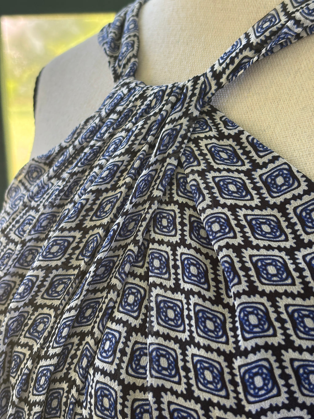 Diane von Furstenberg Geometric Print Twisted Halter Top | Size 4 | Like New