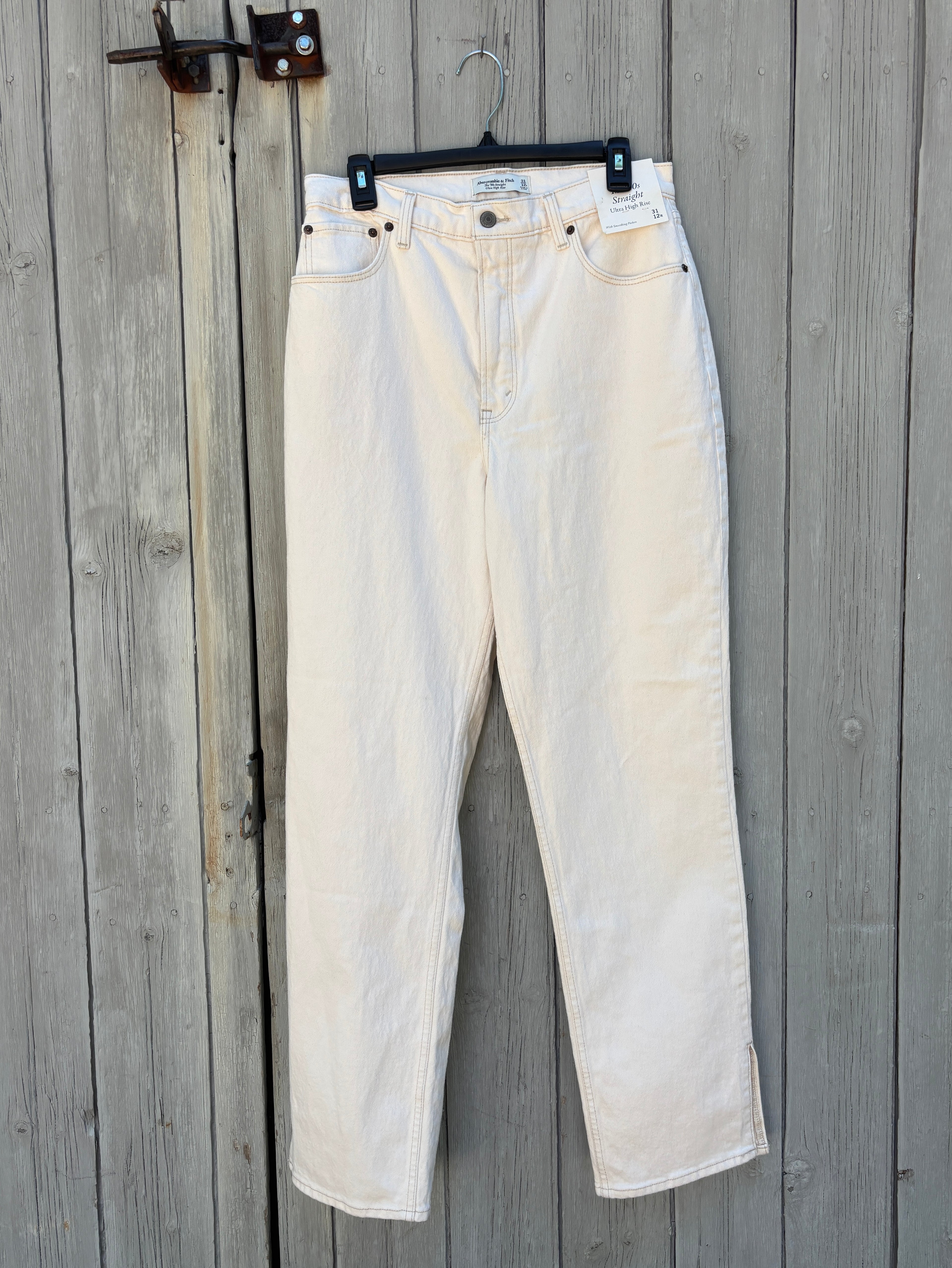 Abercrombie & Fitch Ultra High Rise Jeans | Cream | Curve Love | Size 31/12R | New with Tags