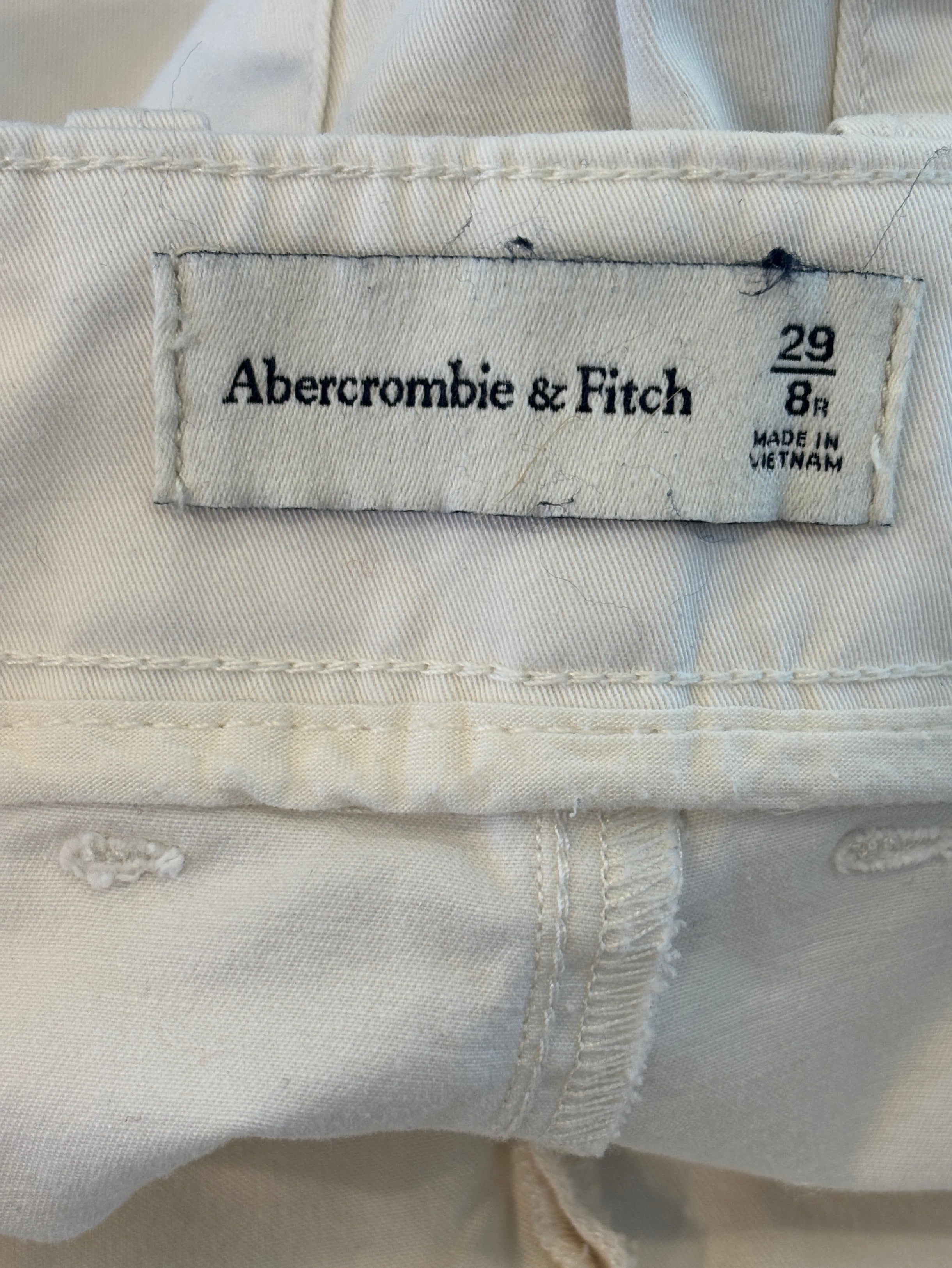 Abercrombie & Fitch Relaxed Cargo Pant | Cream | Size 29 (Size 8) | Like New