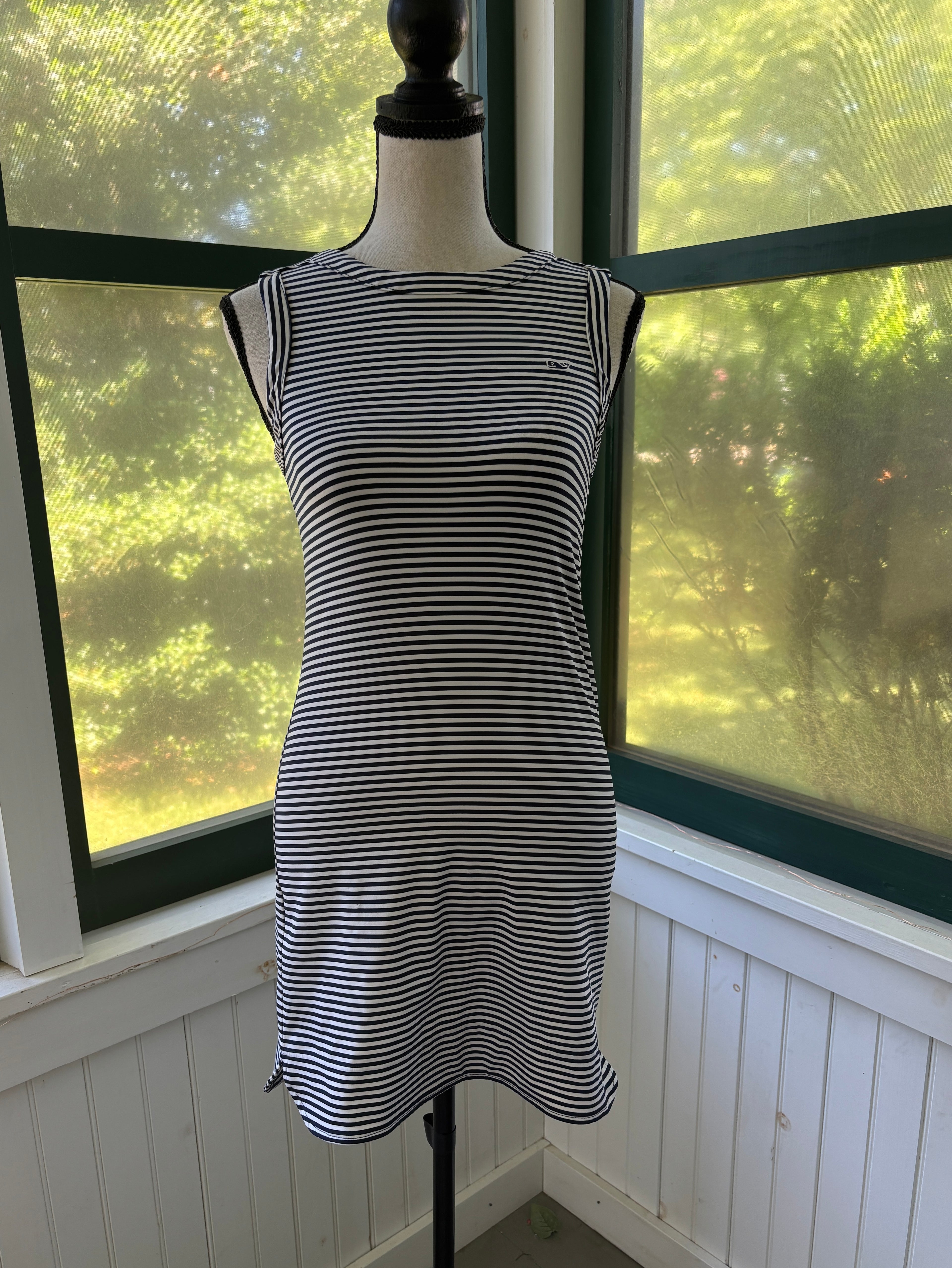 Vineyard Vines Performance Stripe Dress | Navy & White | Size M | Like New