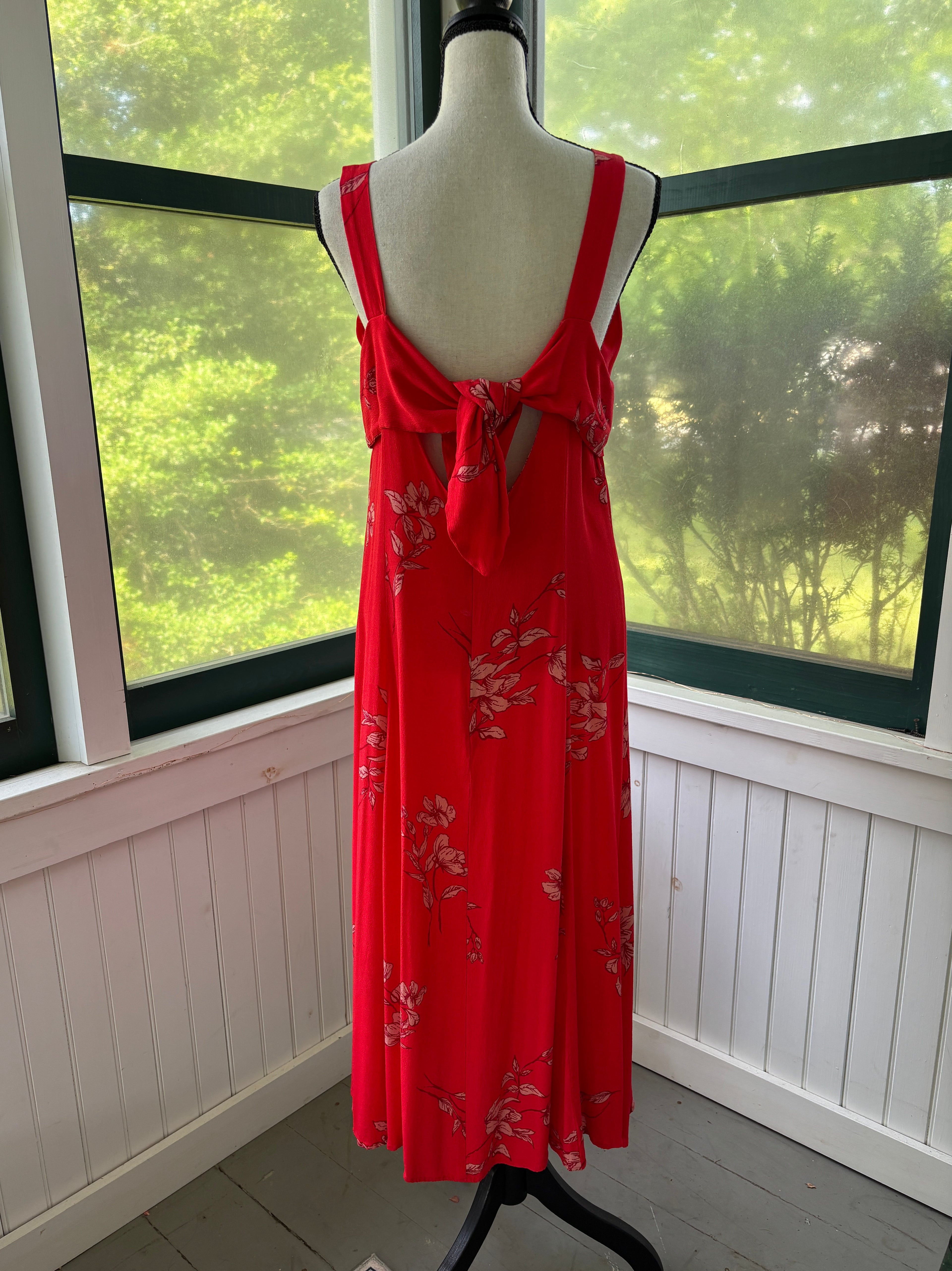 Dress Forum Los Angeles Maxi Dress | Red Floral Tie-Back | Size L | Like New