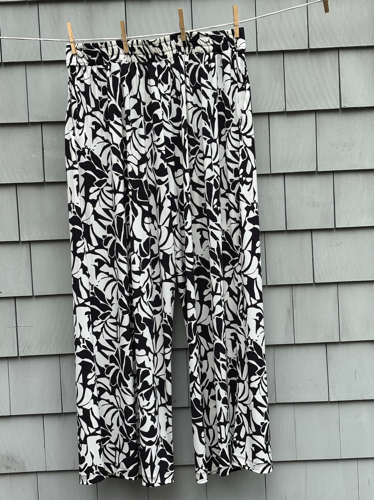 Three Dots Wide-Leg Pull-On Pants | Black & White Leaf Print | Size XL | New with Tags