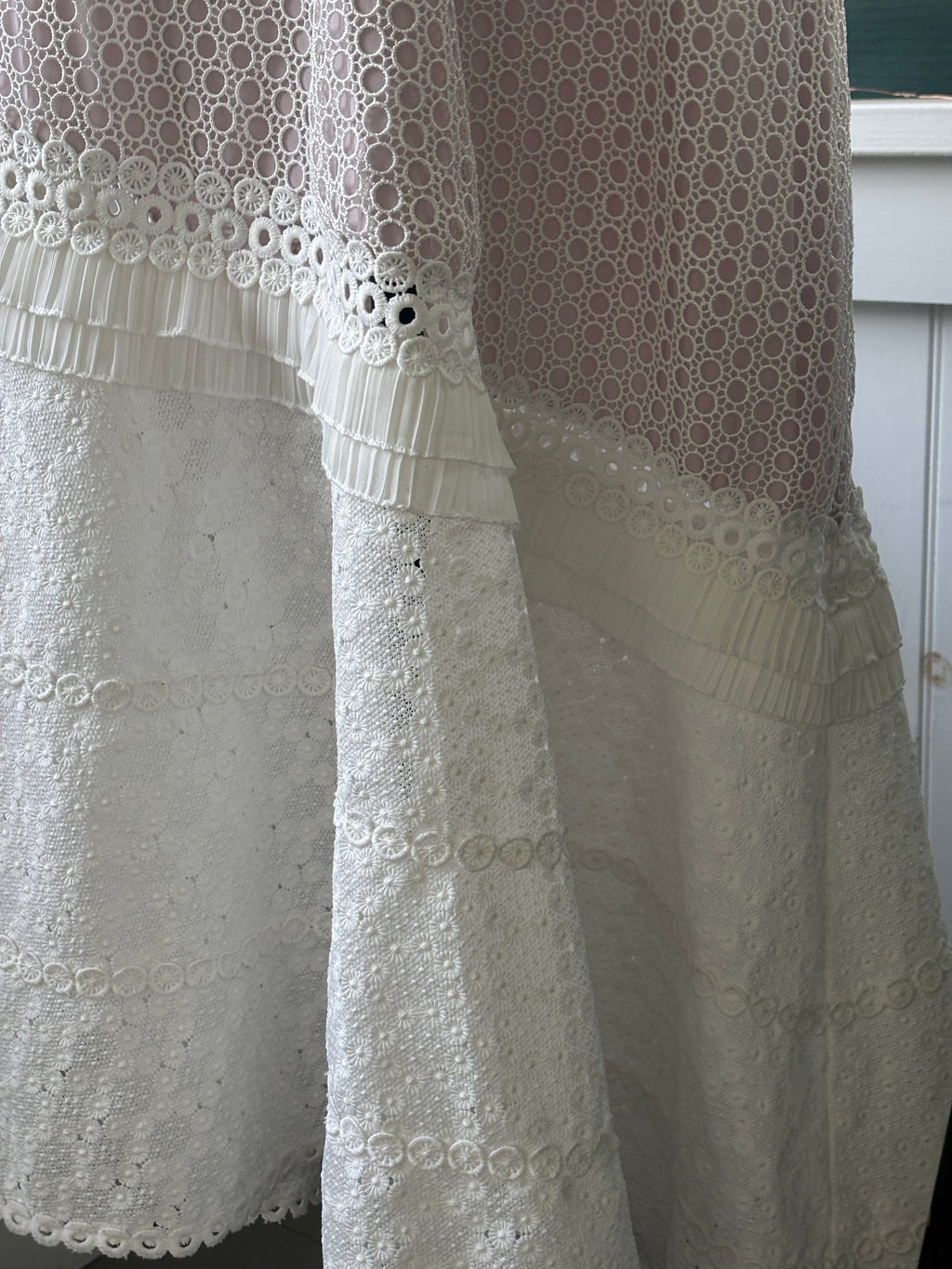 Saylor White Circle Lace & Eyelet Halter Maxi Dress | Size L/XL | Like New