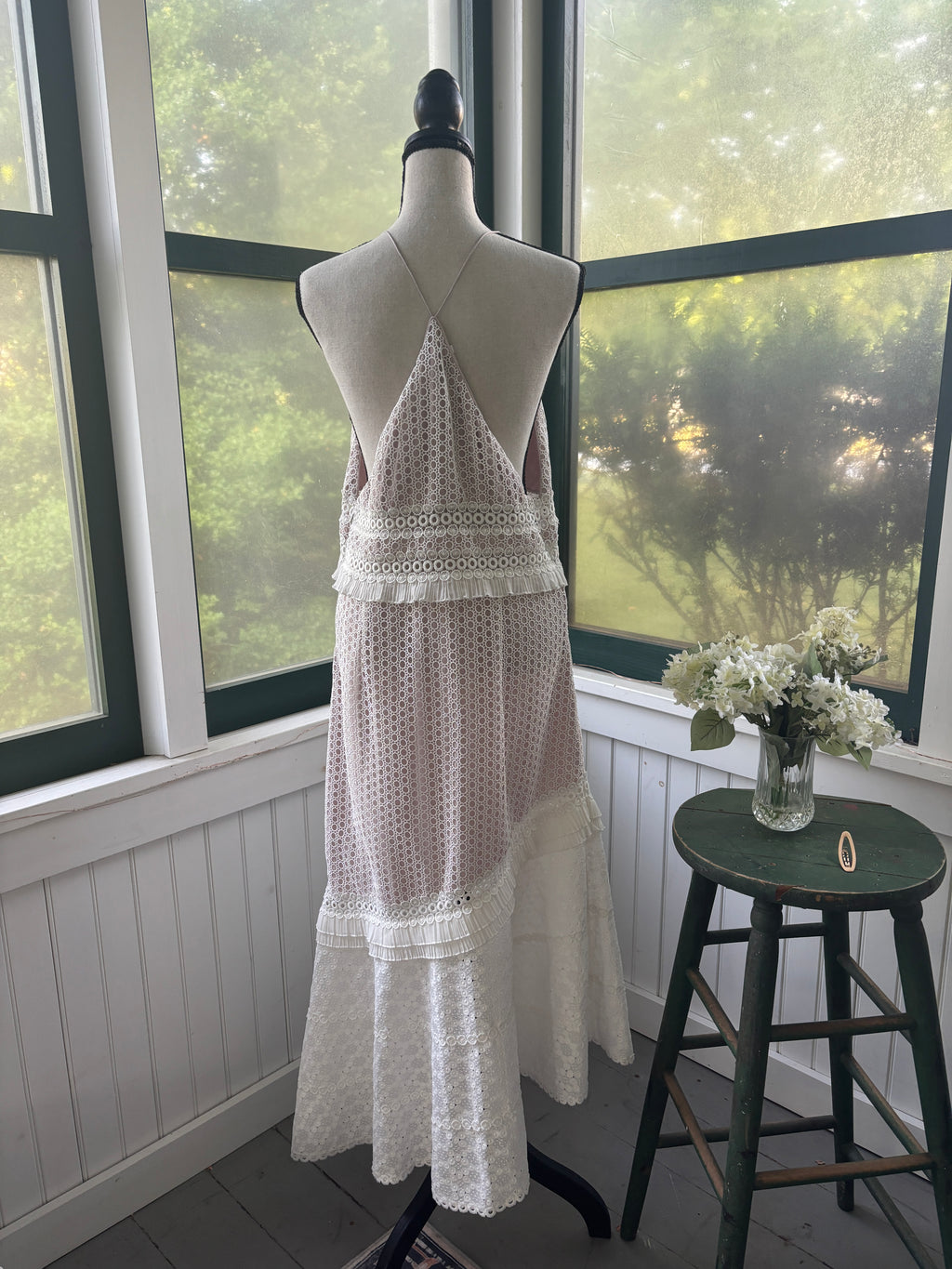 Saylor White Circle Lace & Eyelet Halter Maxi Dress | Size L/XL | Like New