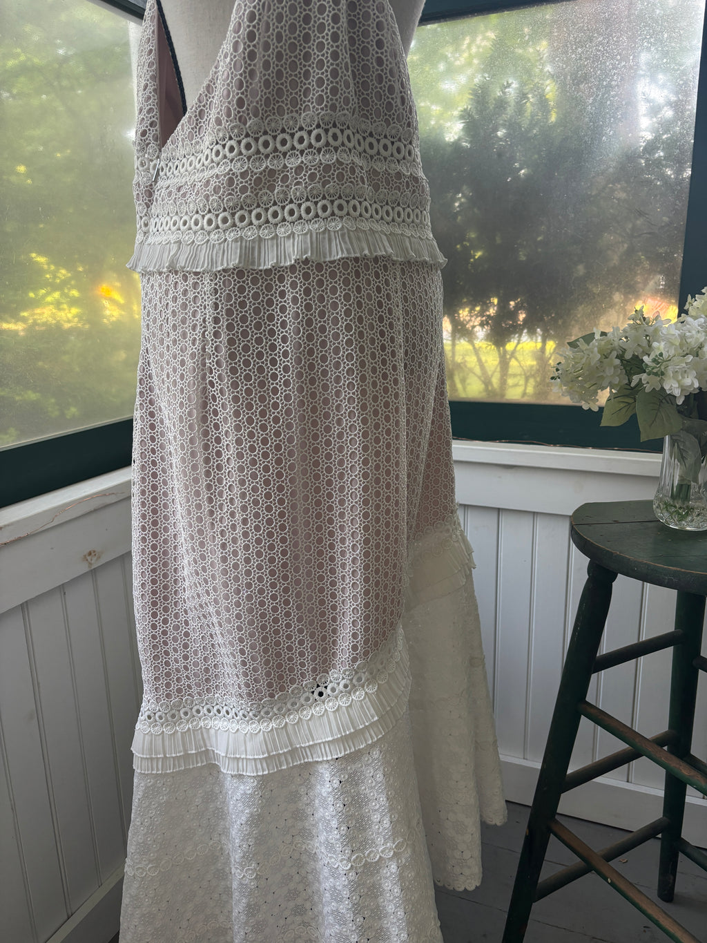 Saylor White Circle Lace & Eyelet Halter Maxi Dress | Size L/XL | Like New