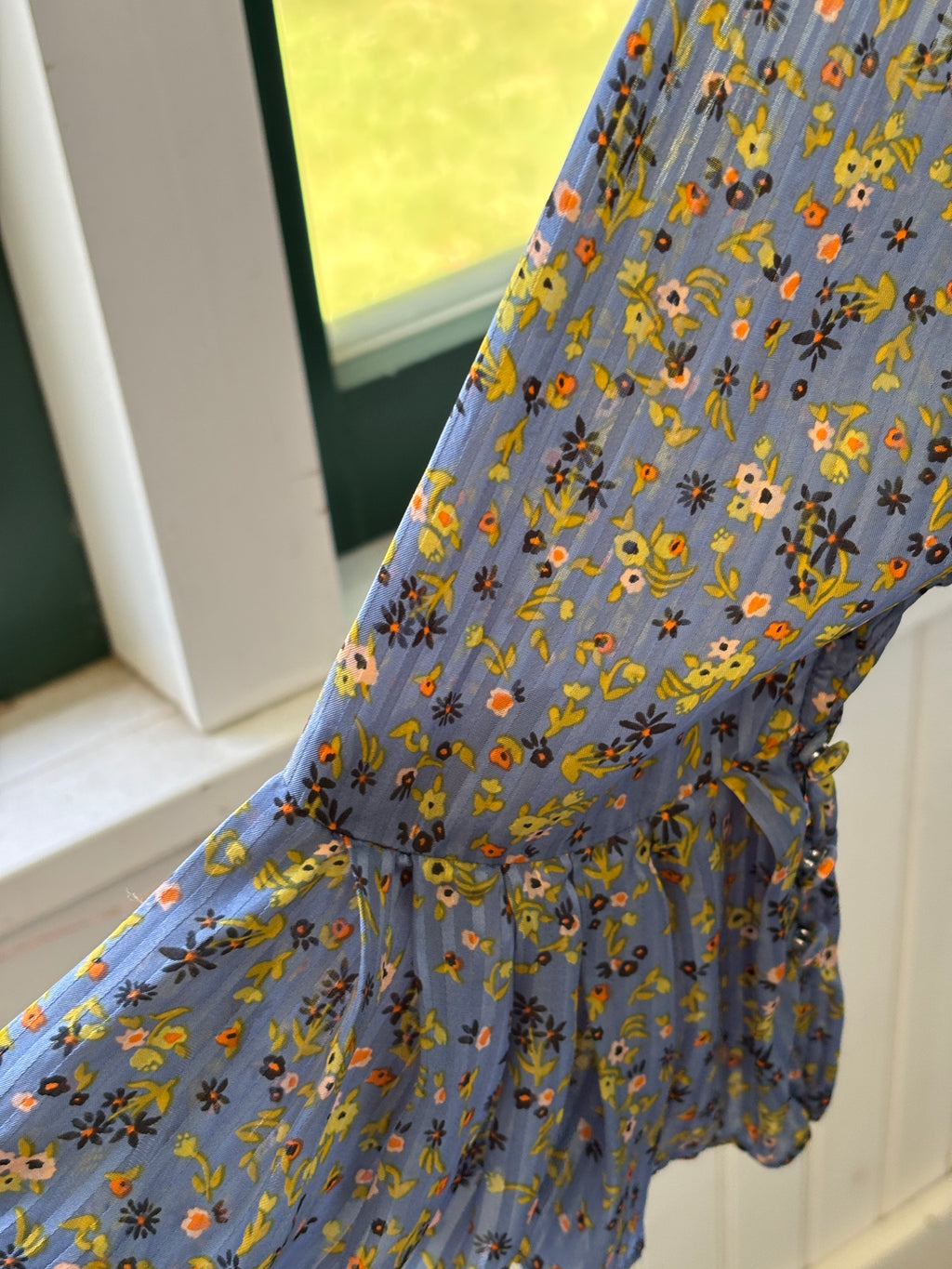 Free People Ruffle V-Neck Floral Mini Dress | Periwinkle Blue | Size 6 | Like New